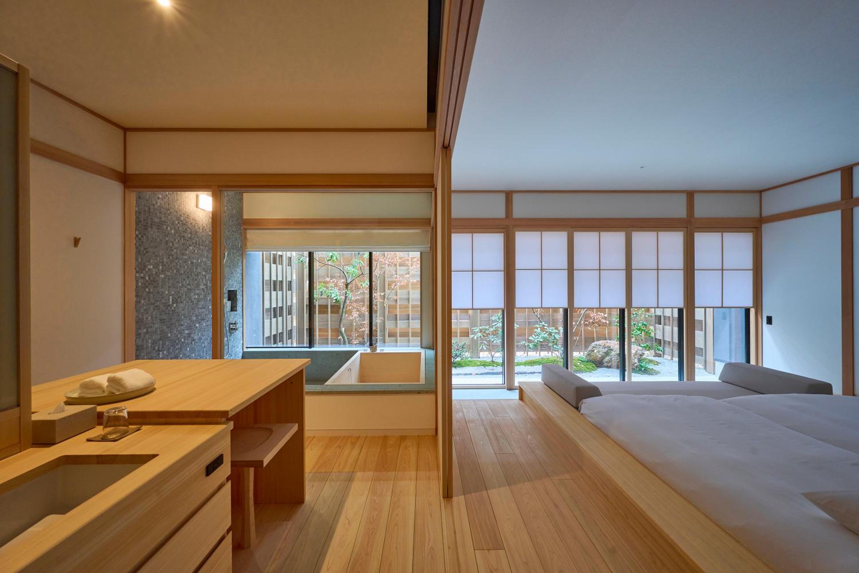 Twin Room with Garden View - Photo 6
