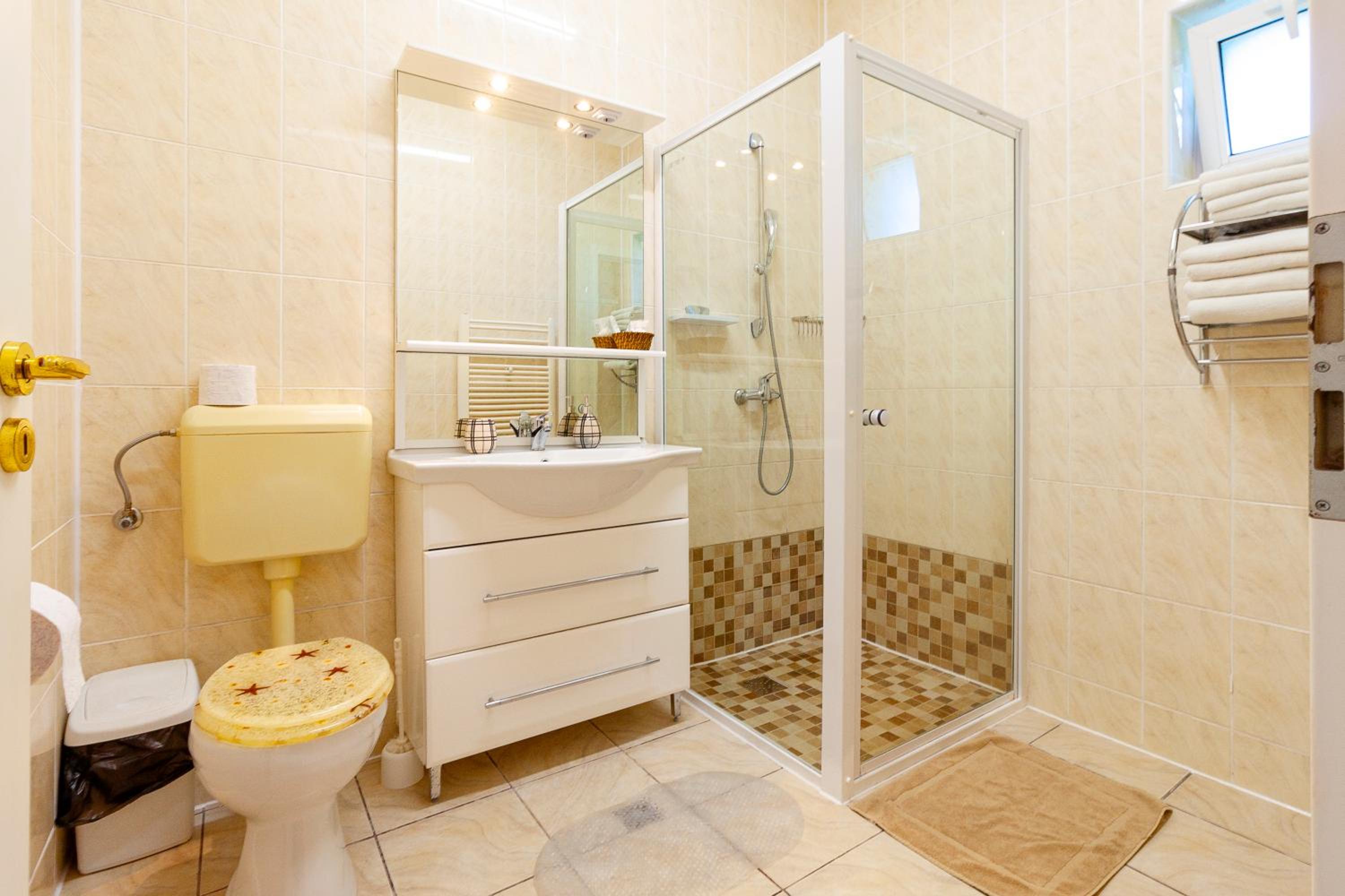 Triple Room with Terrace photo 2
