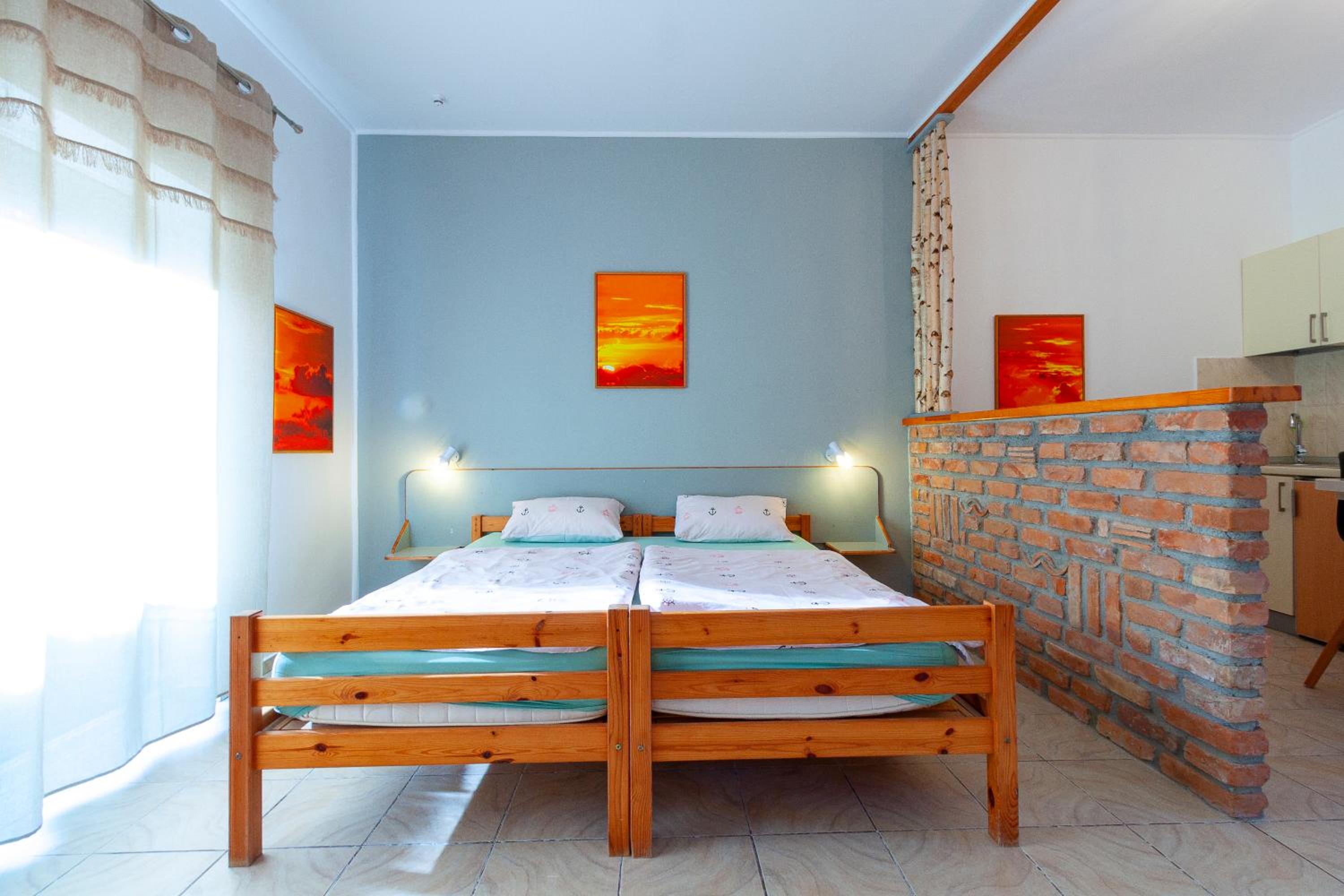 Triple Room with Terrace photo 3