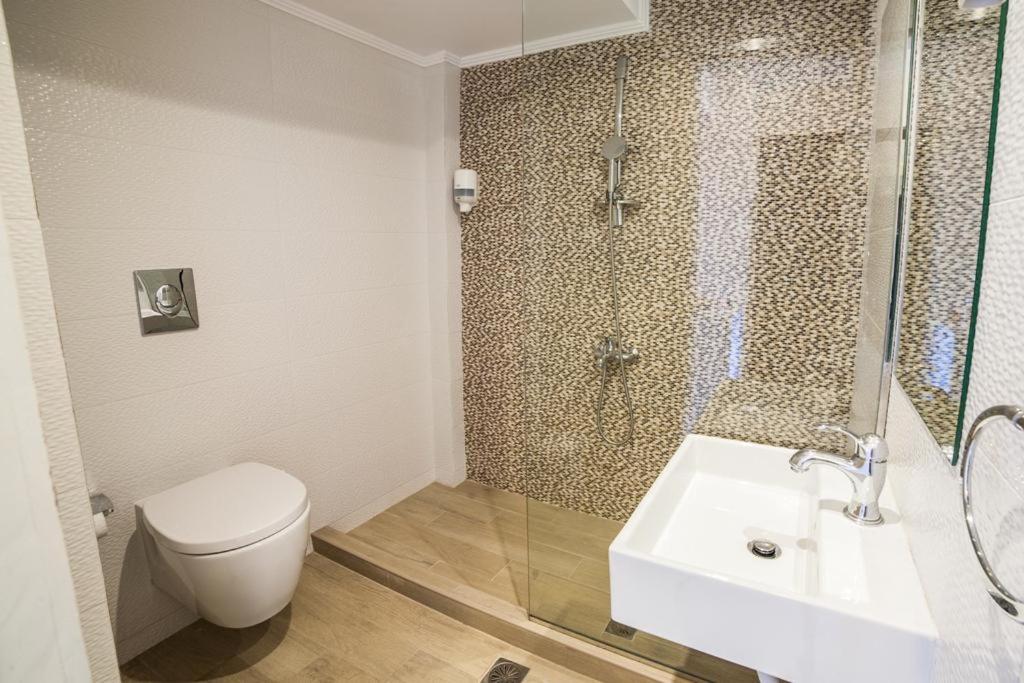 Triple Room with a Double Bed - Photo 7