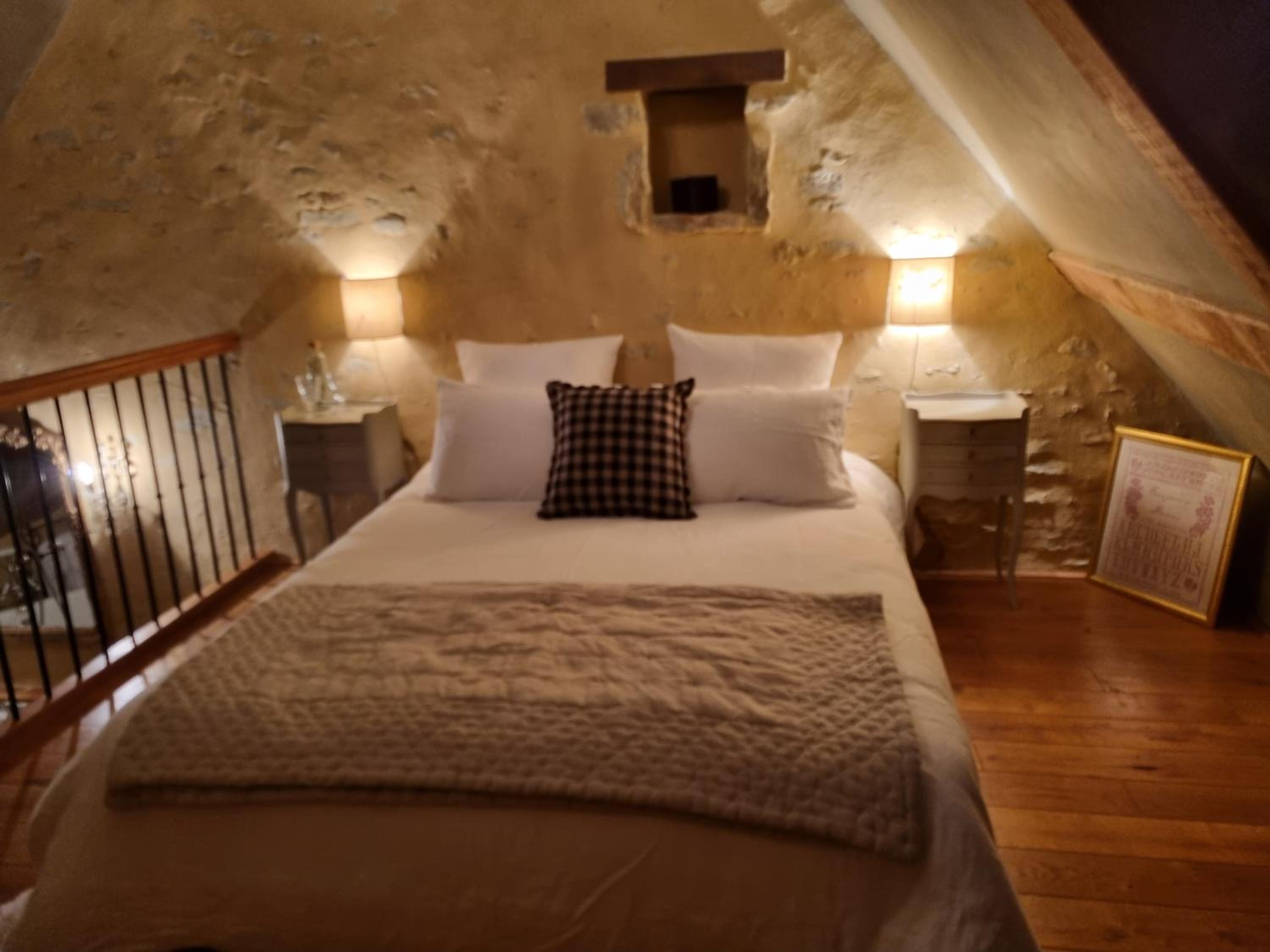 Double Room with Garden View - Photo 2