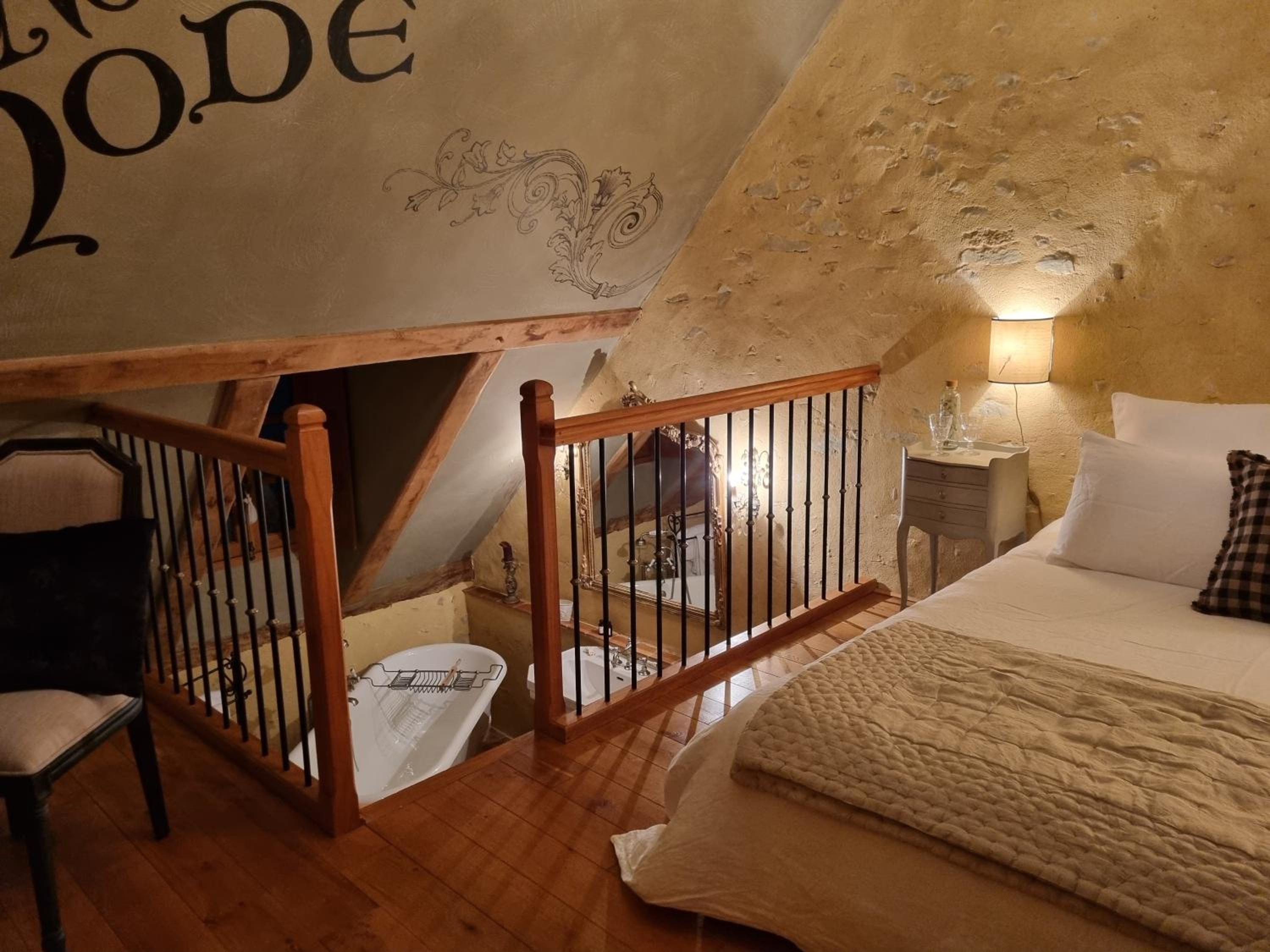 Double Room with Garden View - Photo 7