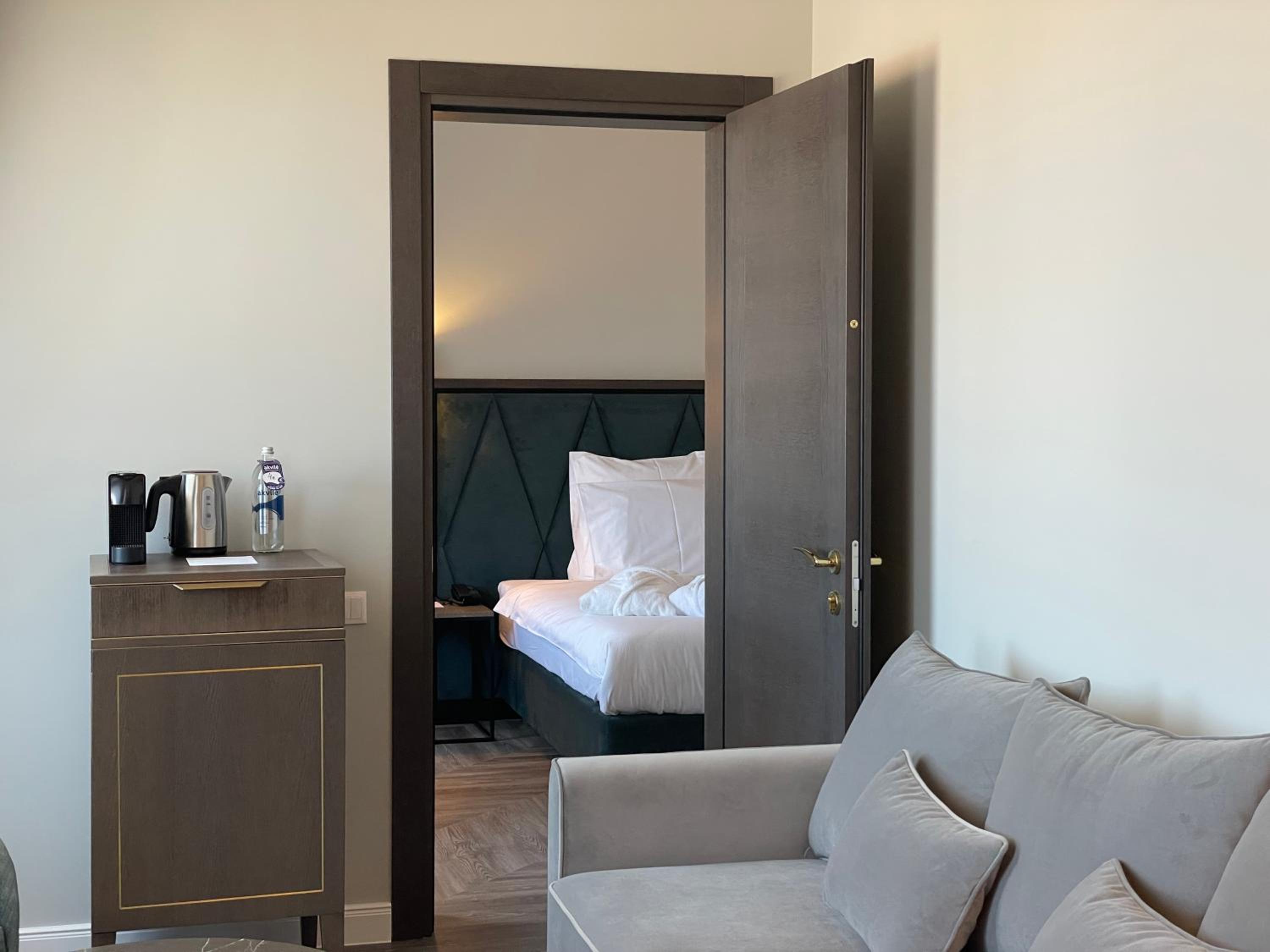 Junior Suite with SPA Access - Photo 2