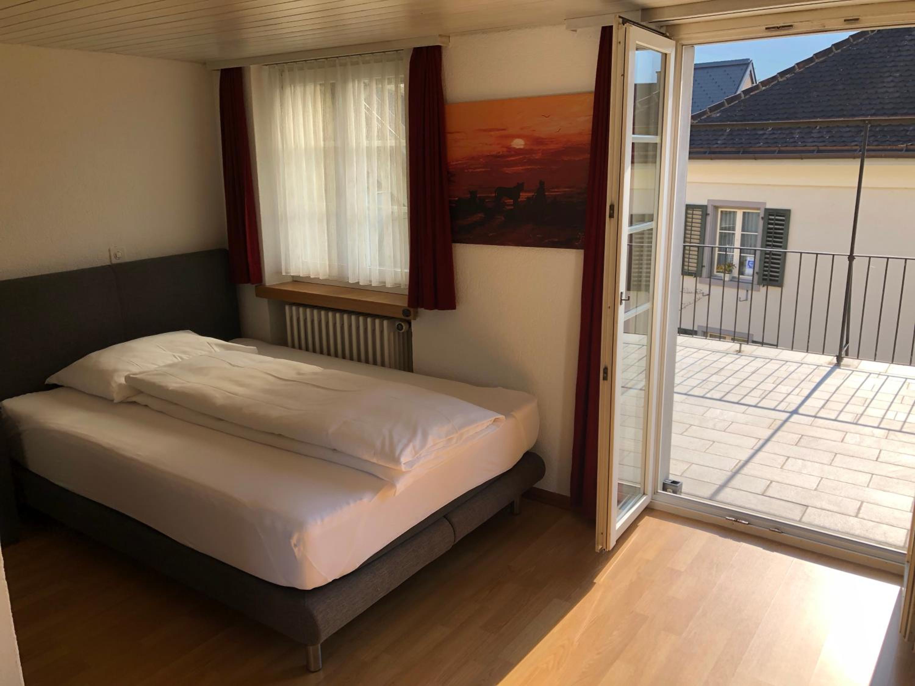 Double Room with Balcony - Photo 1