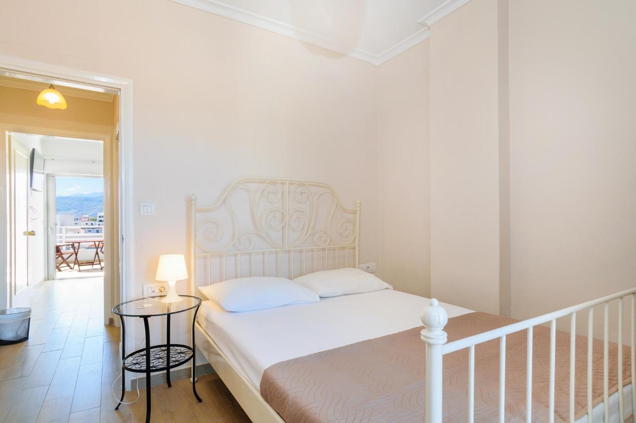 Superior Quadruple Room - Photo 3
