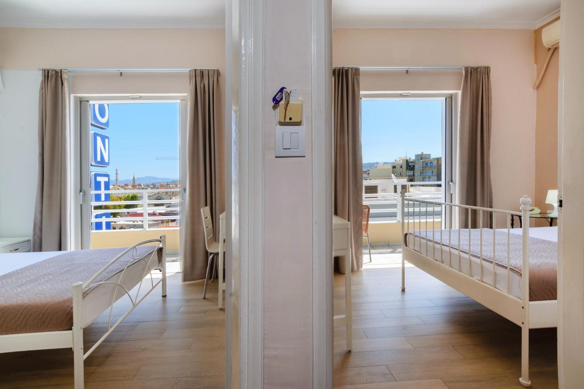 Triple Room with a Double Bed - Photo 3