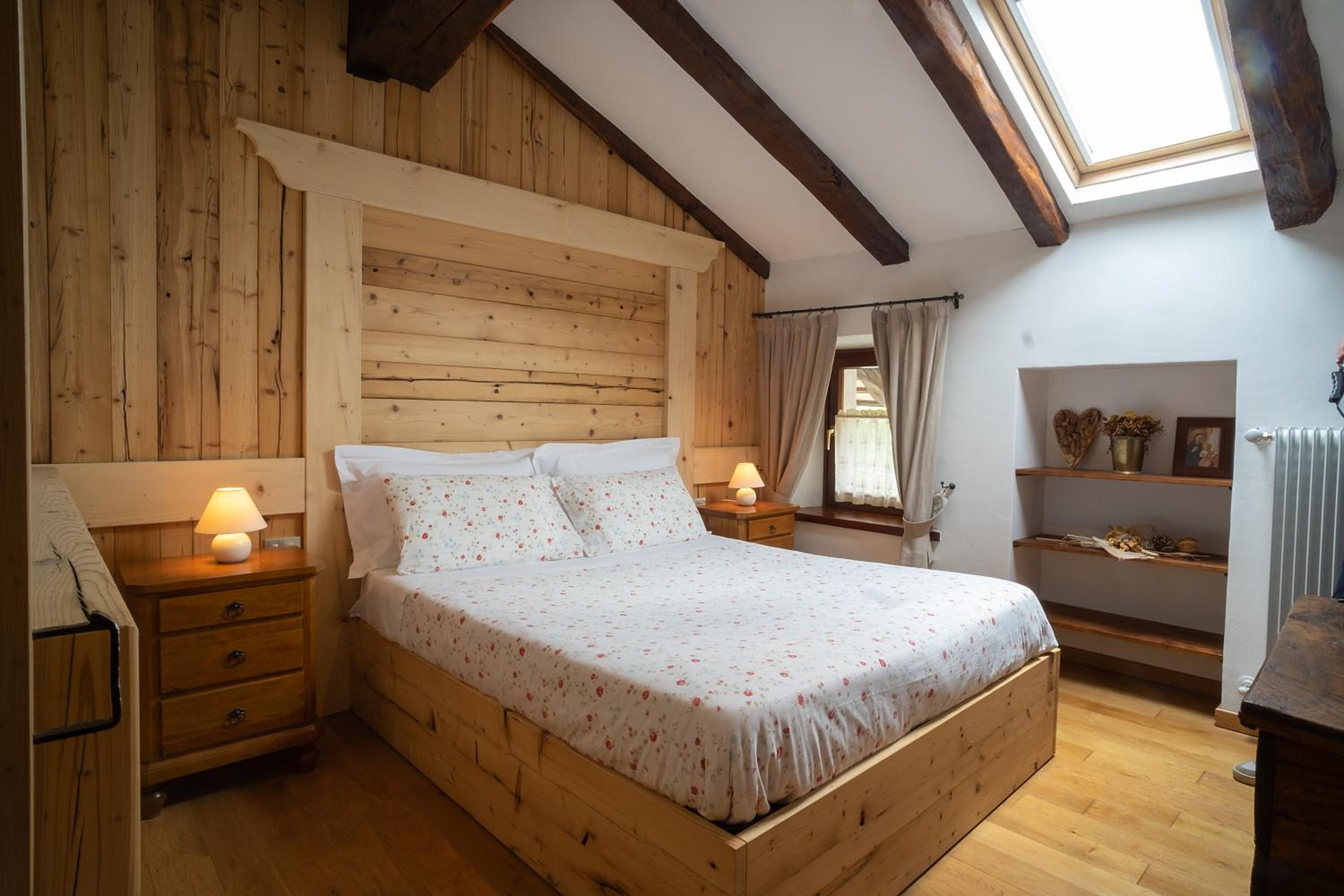 Three-Bedroom House - Photo 1