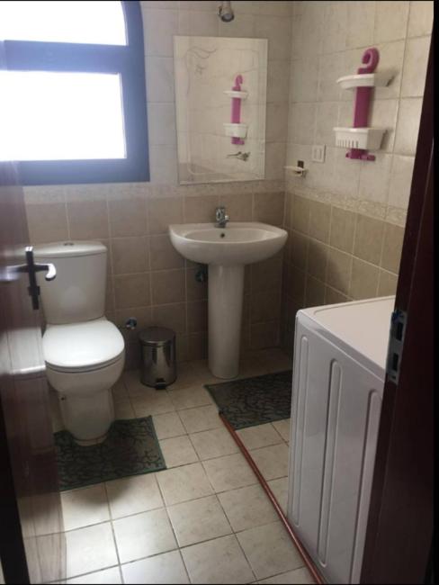 One-Bedroom Apartment - Photo 3