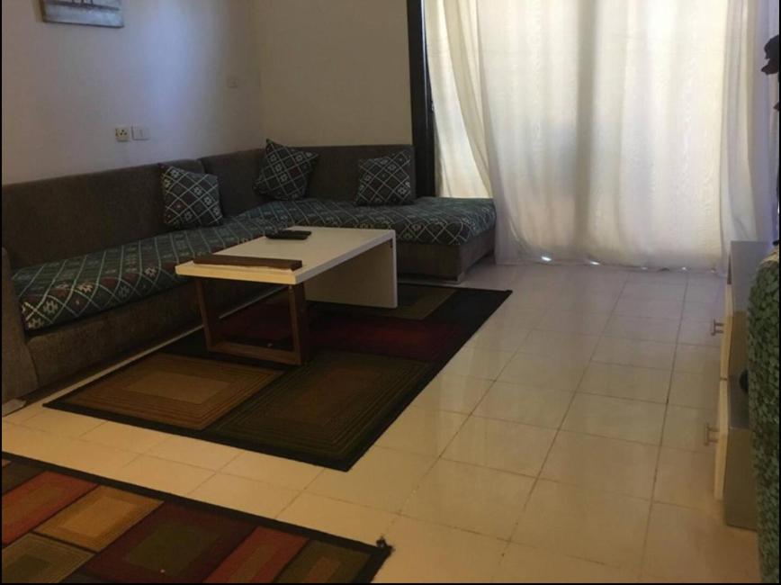 One-Bedroom Apartment - Photo 1