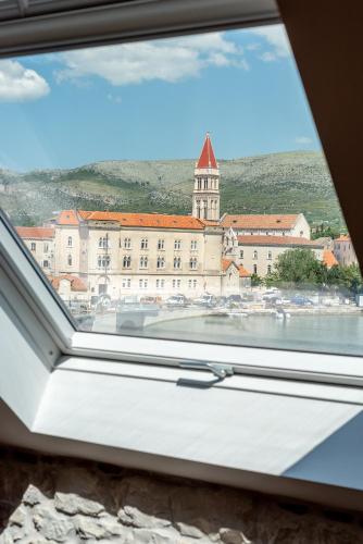 Double Room with Sea View - Photo 9