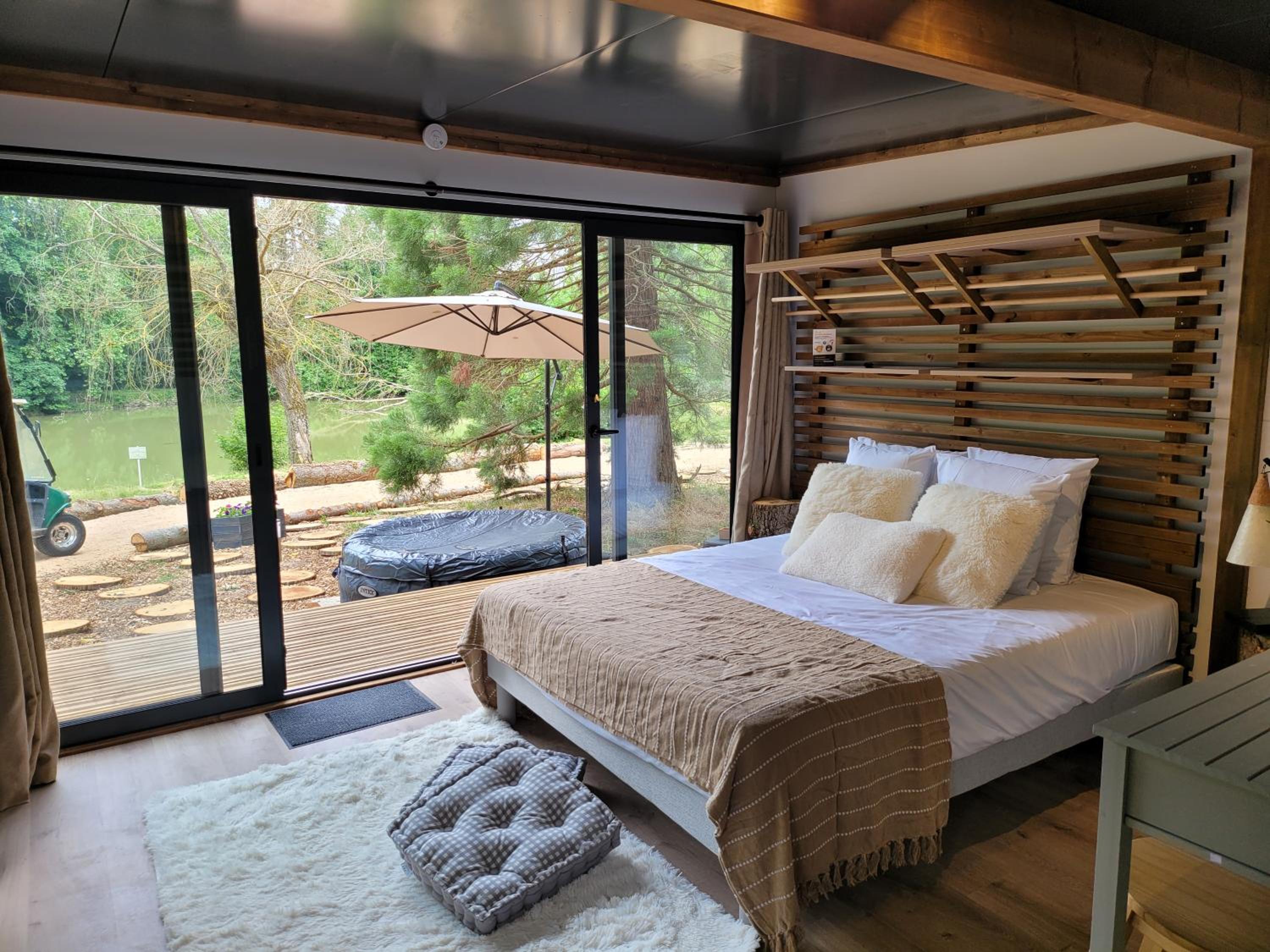 Deluxe Suite - Photo 5