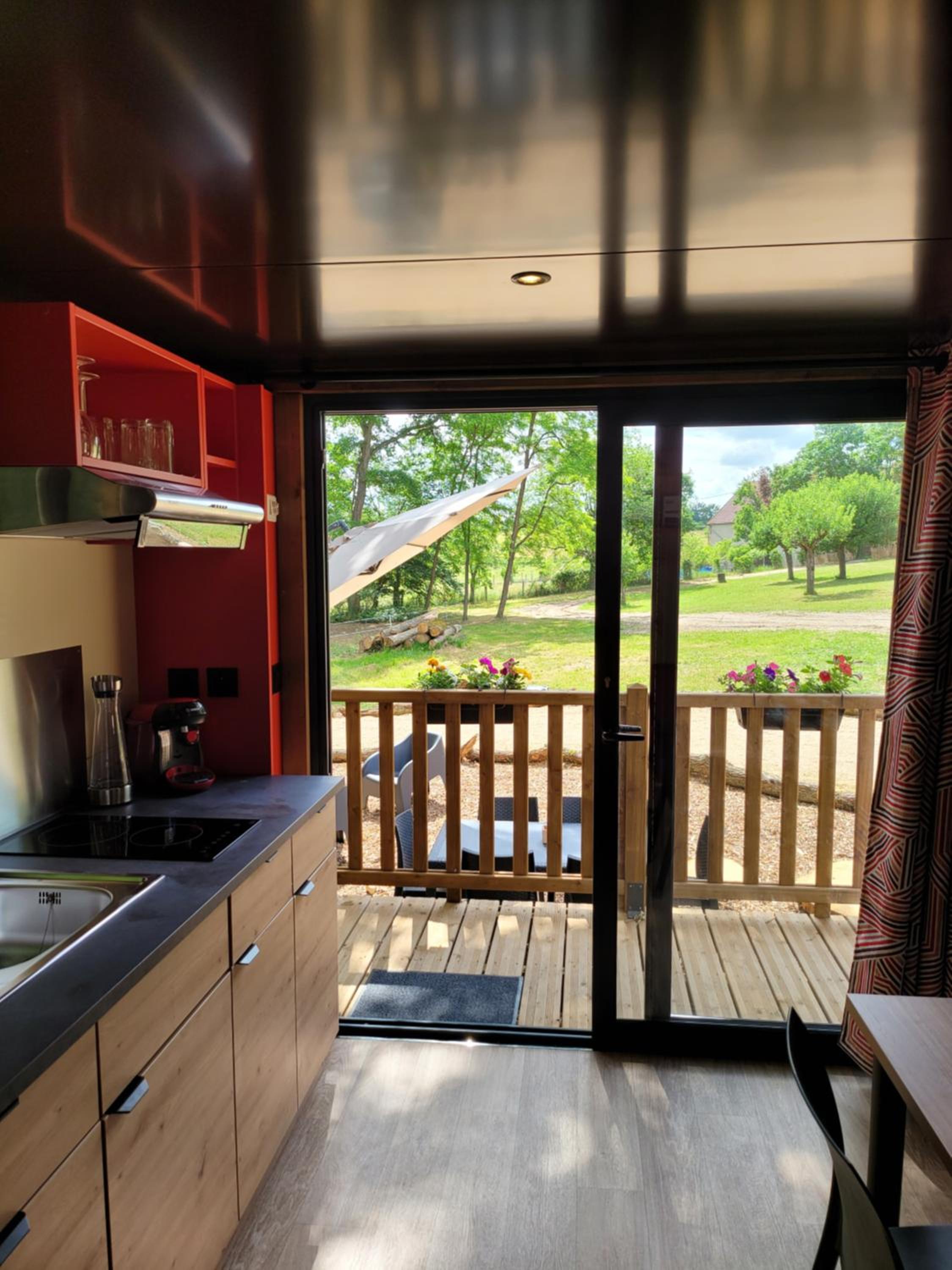 Two-Bedroom Cottage - Photo 9