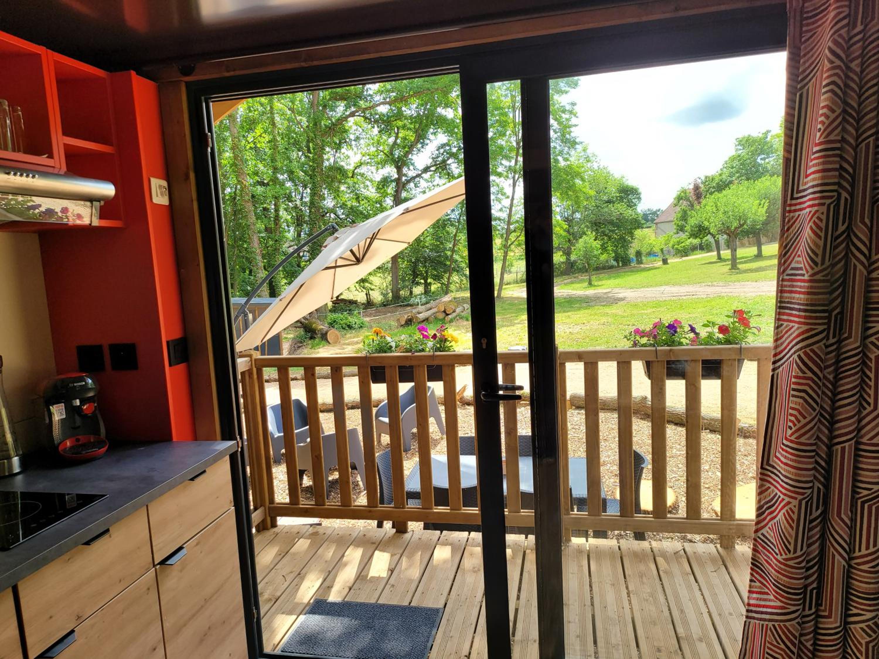 Two-Bedroom Cottage - Photo 8