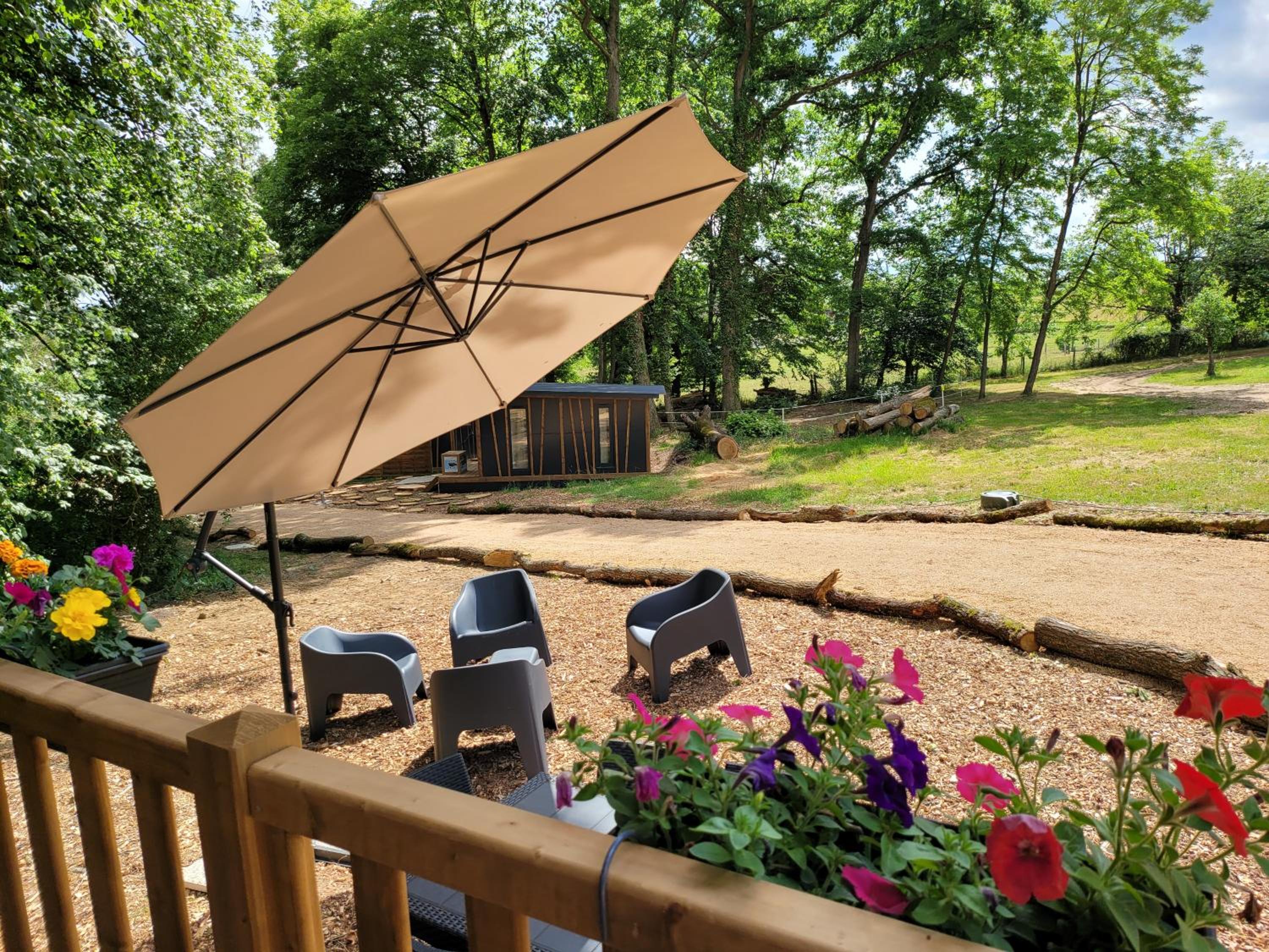Two-Bedroom Cottage - Photo 4