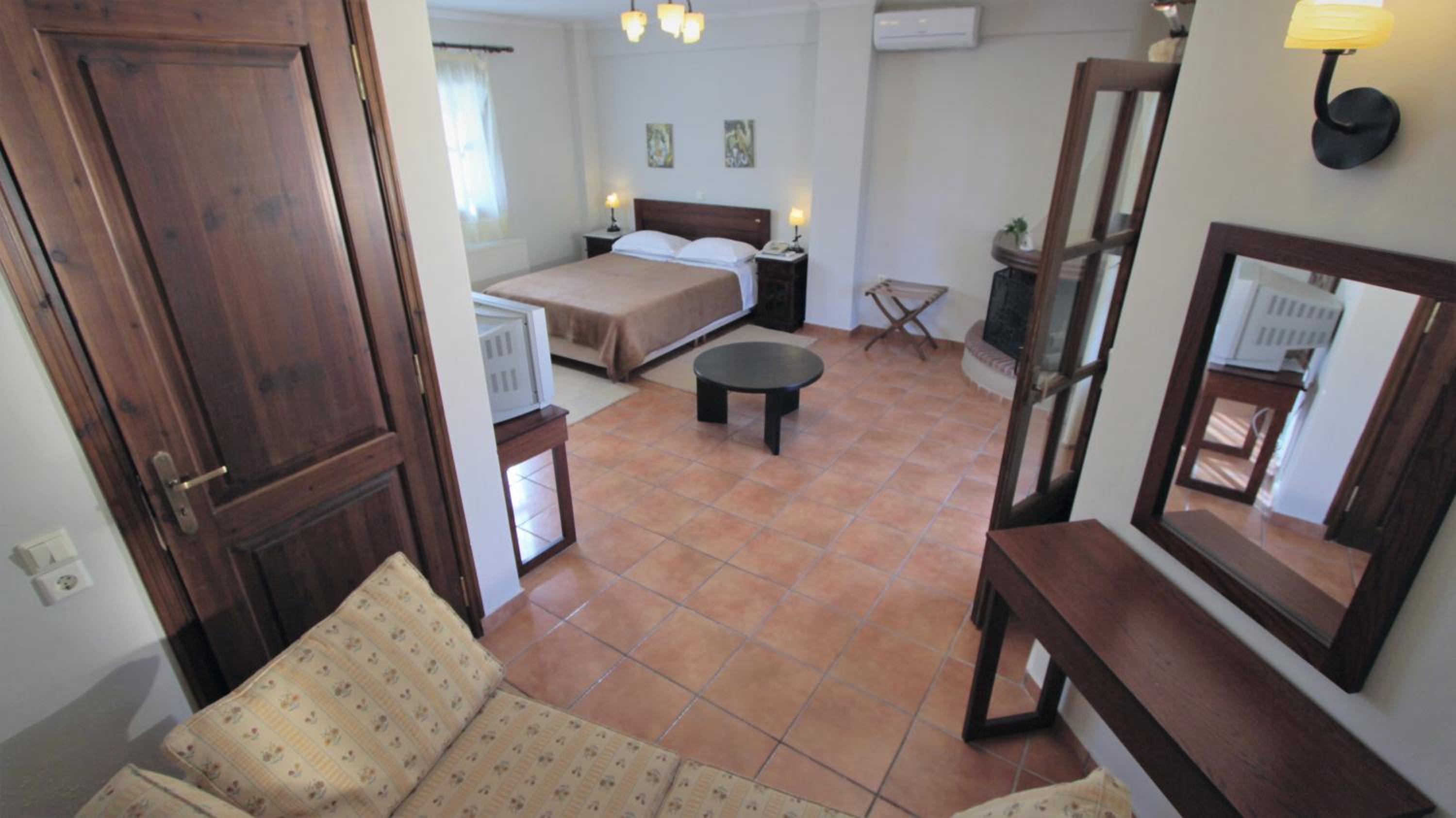 Triple Room with Mountain View