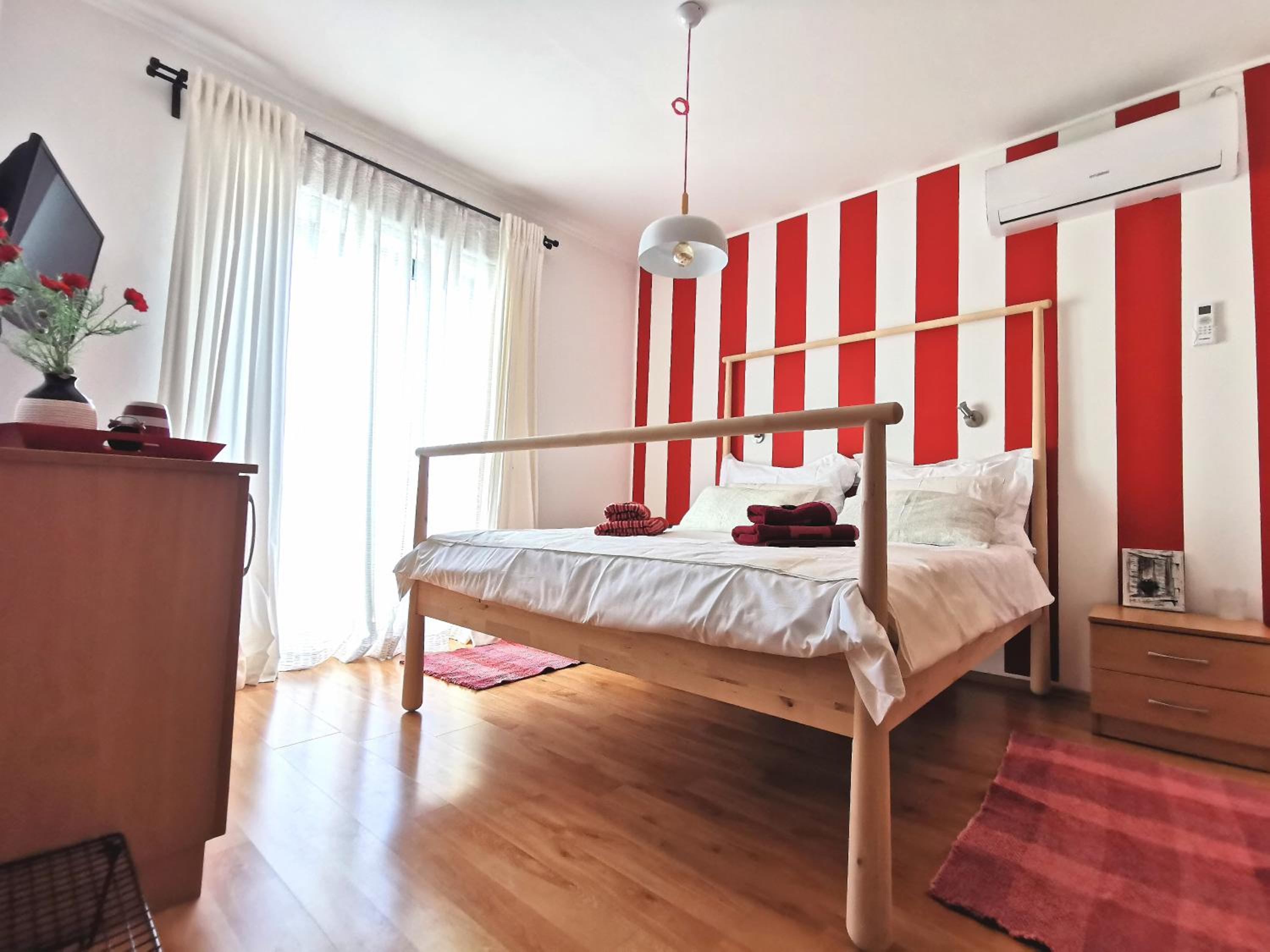 Studio Apartment photo 1