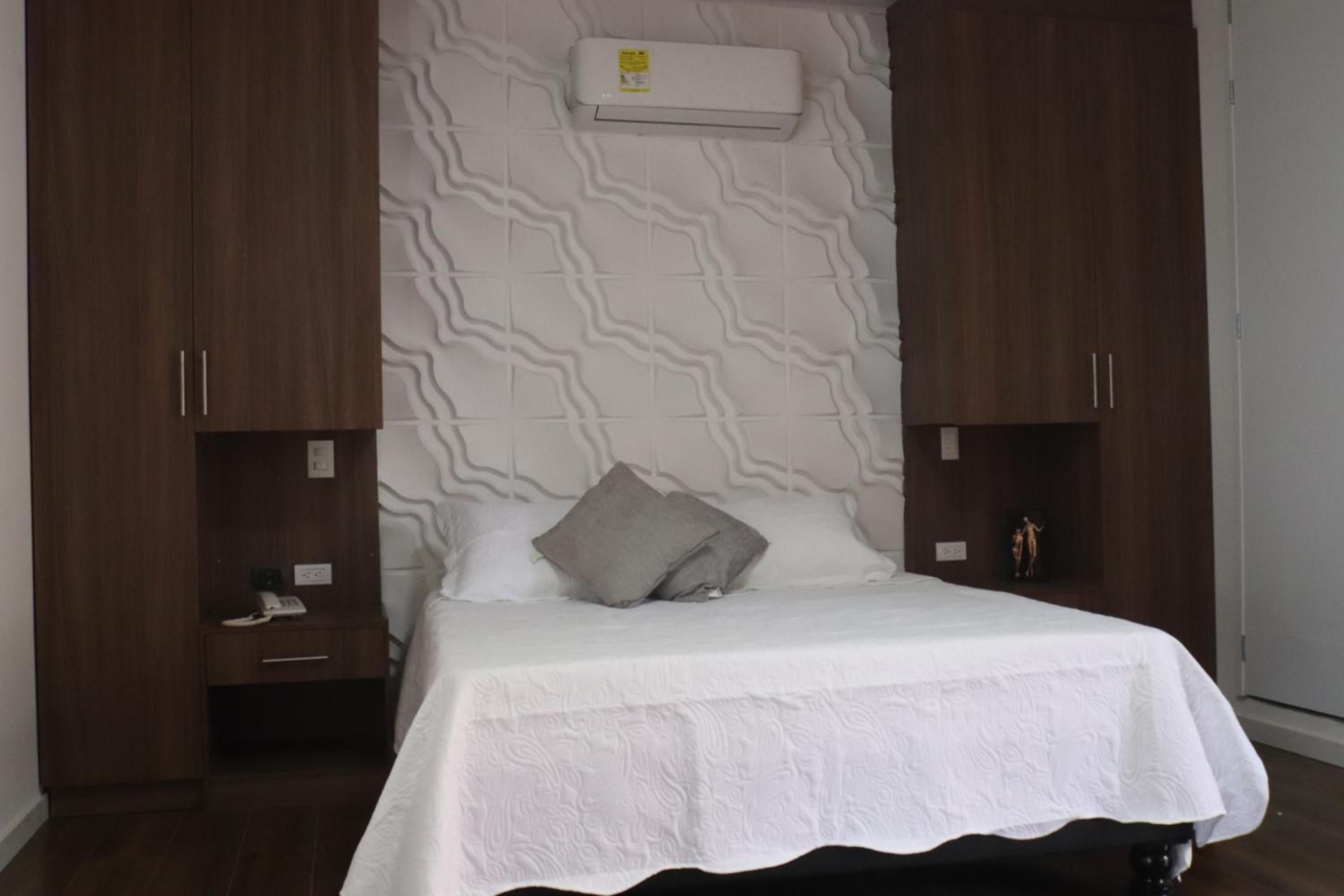 Family Suite with Balcony photo 2
