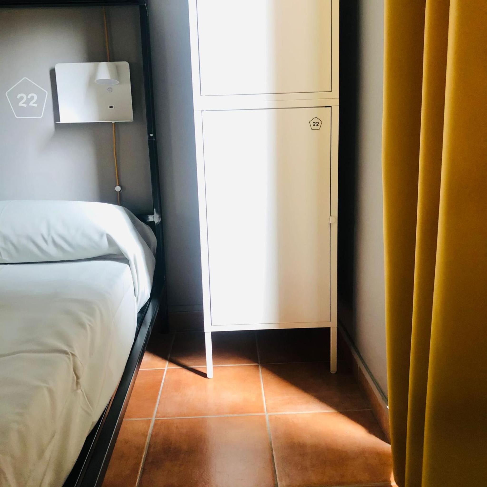 Single Bed in Female Dormitory Room photo 2