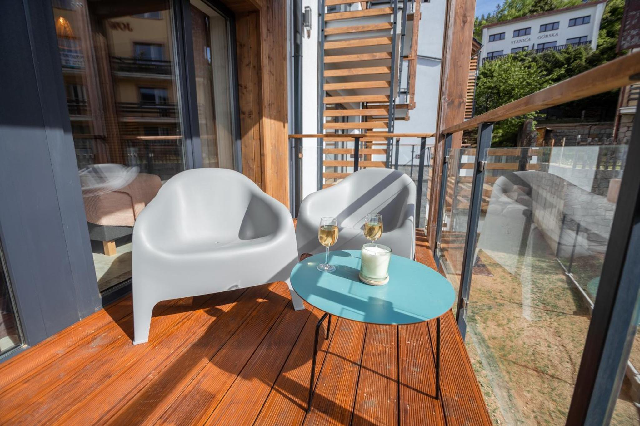 One-Bedroom Apartment - Photo 9