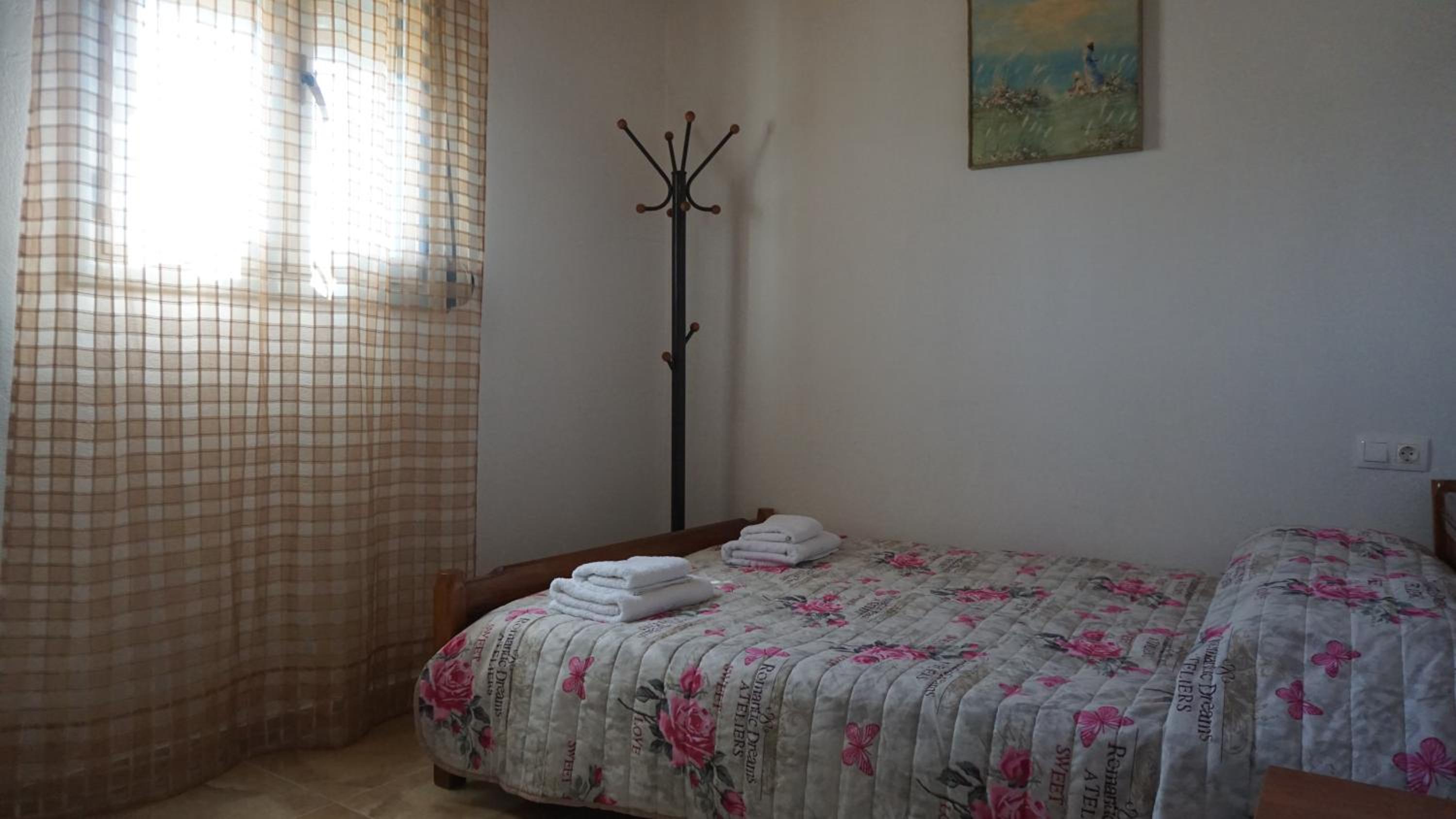 Two-Bedroom House photo 3