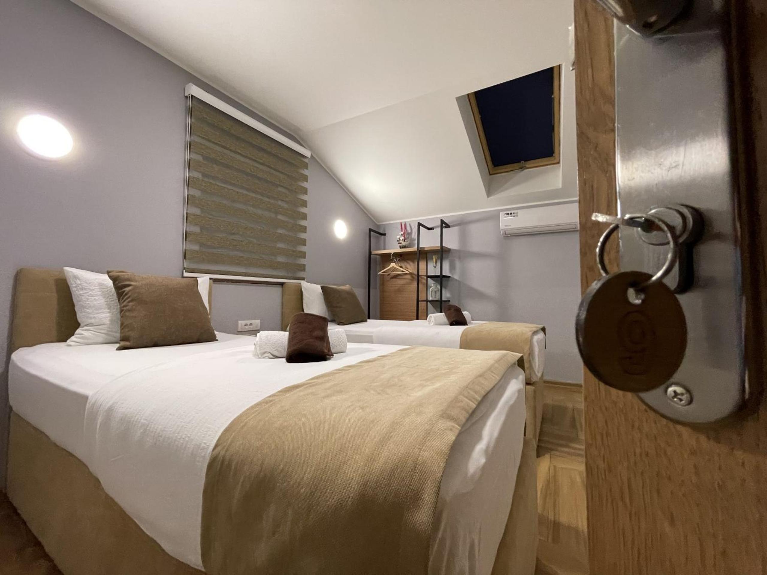 Deluxe Twin Room photo 1