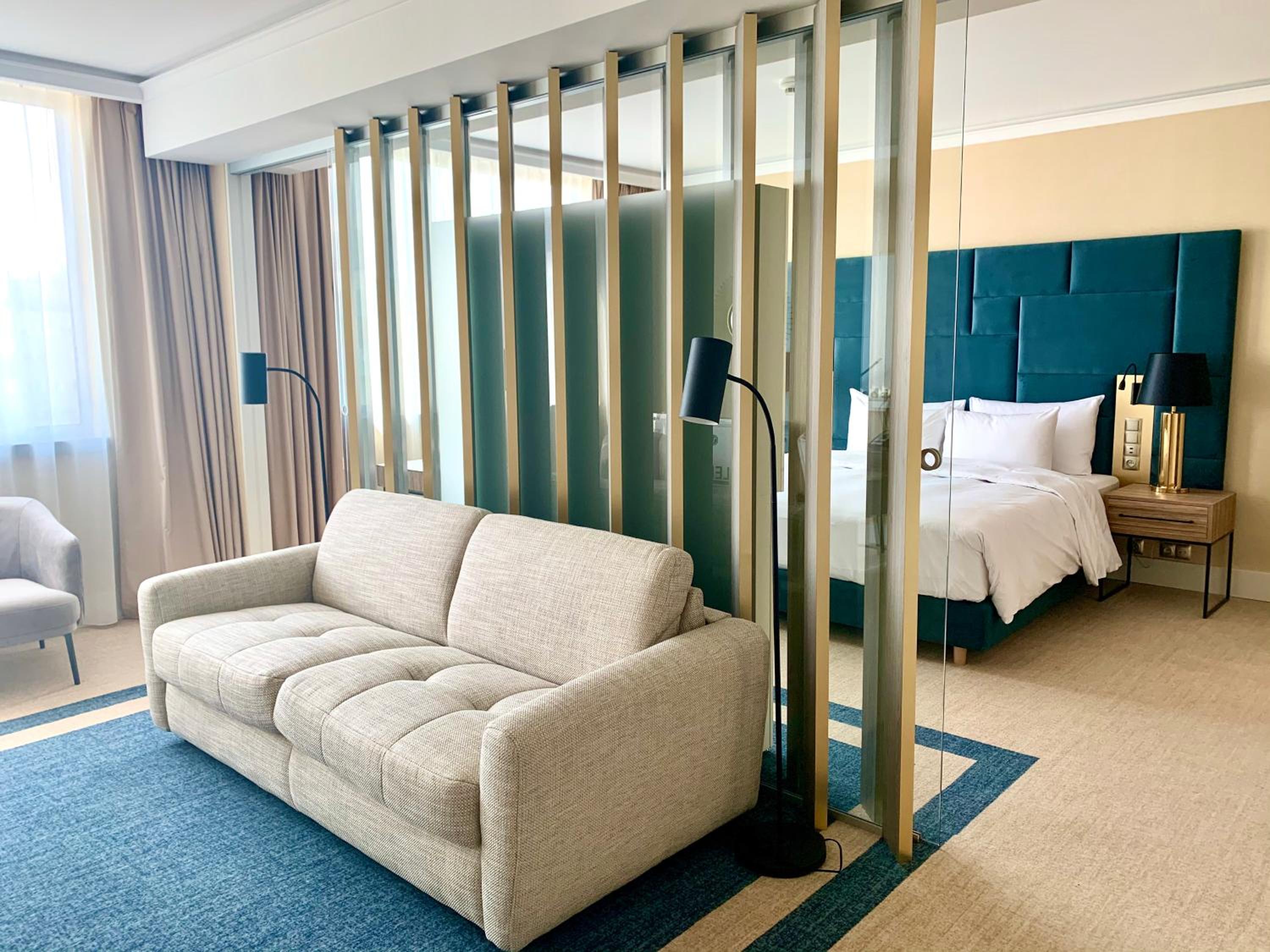 Junior Suite - High Floor - Photo 3