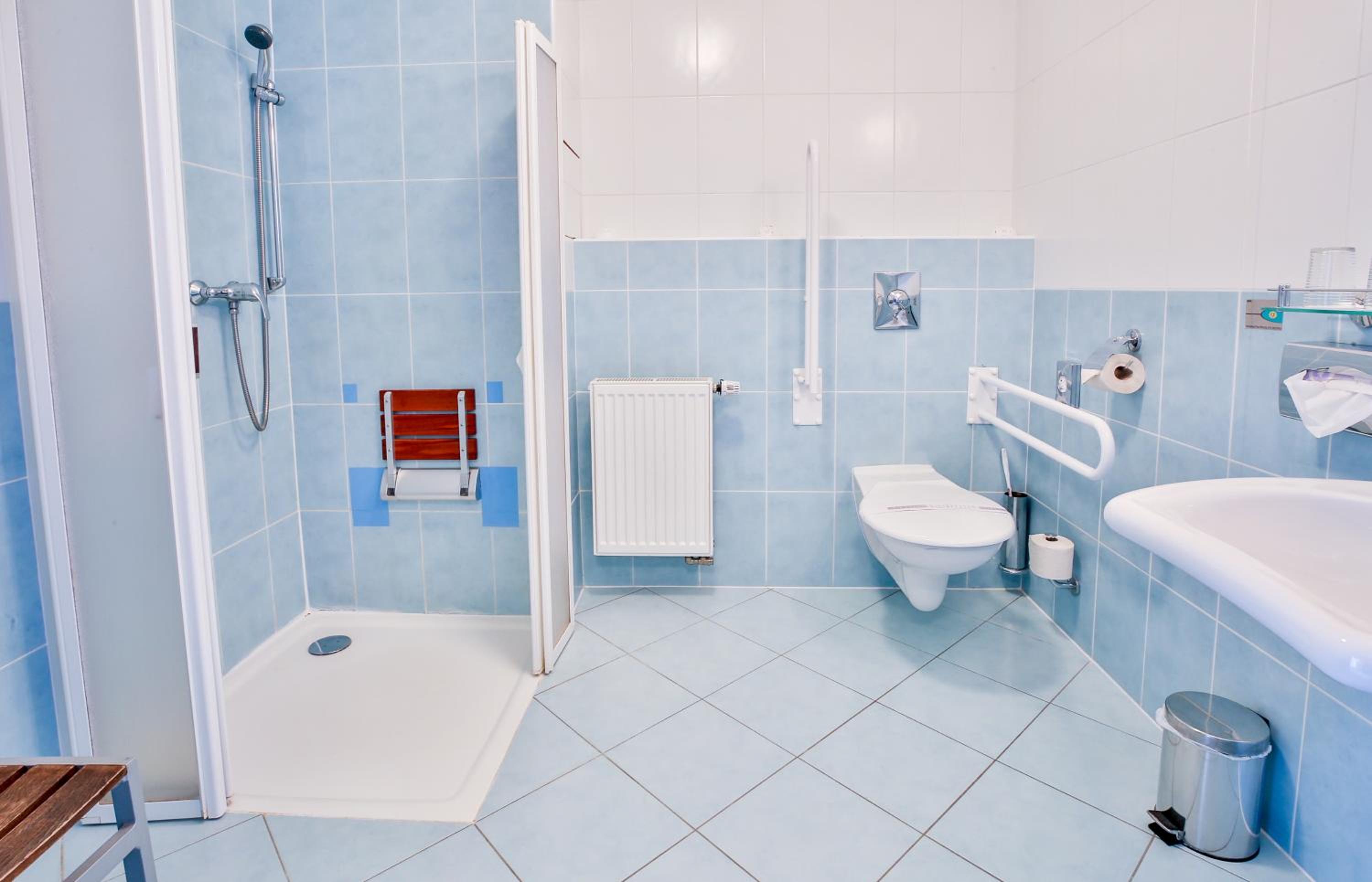 Double or Twin Room - Disability Access - Photo 5