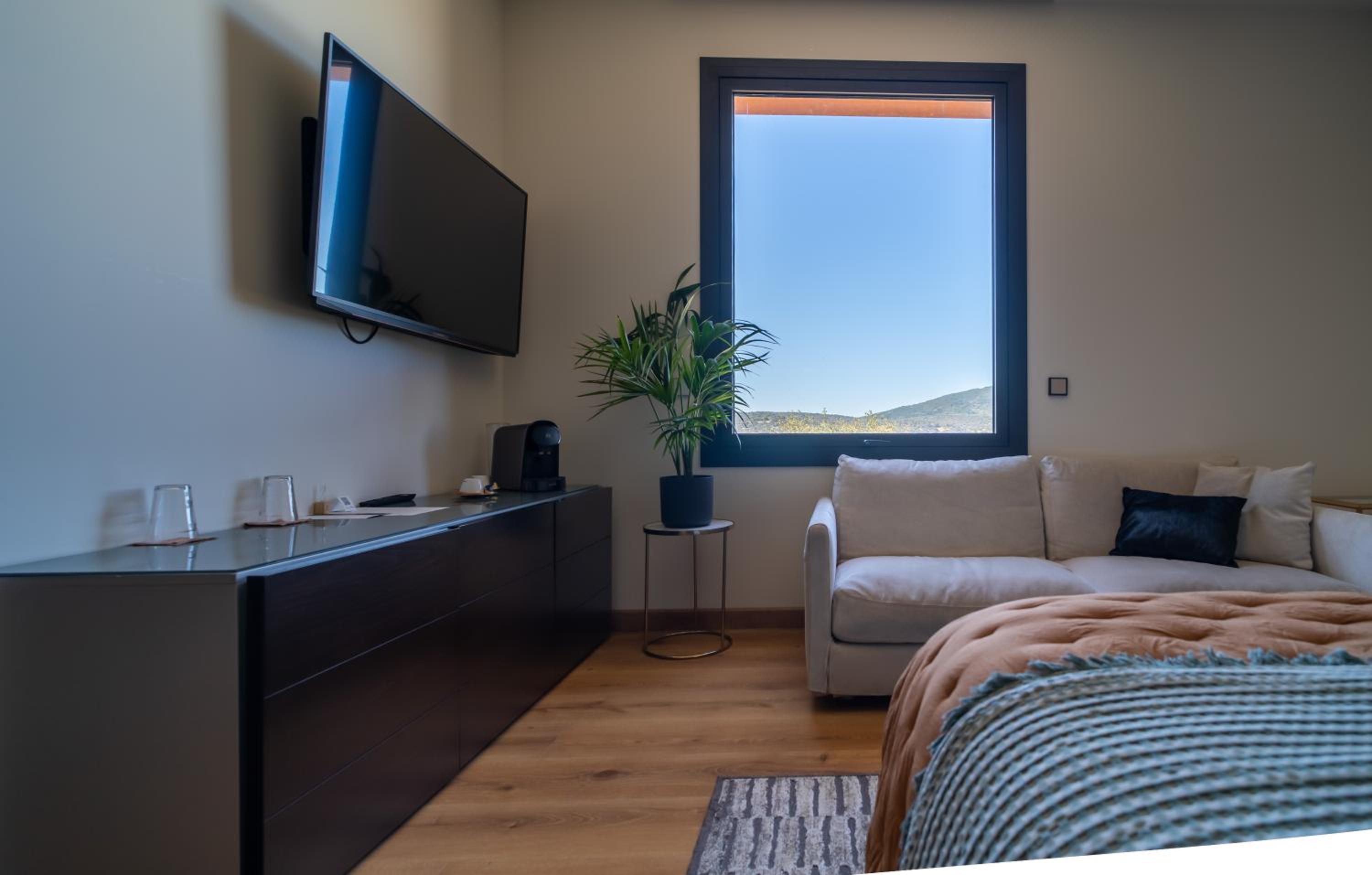 Double Room - Photo 4