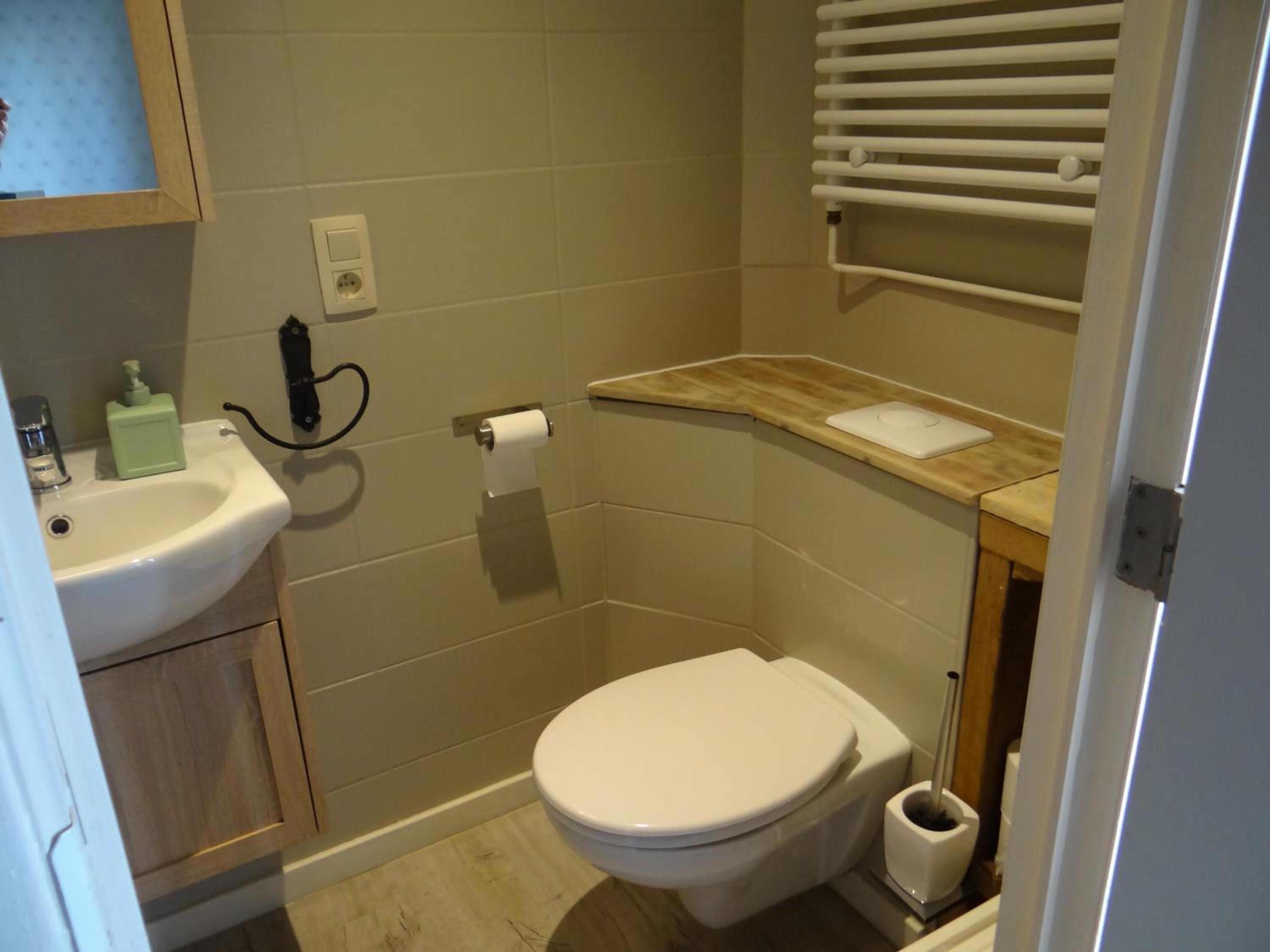 Double Room with Private Bathroom photo 3
