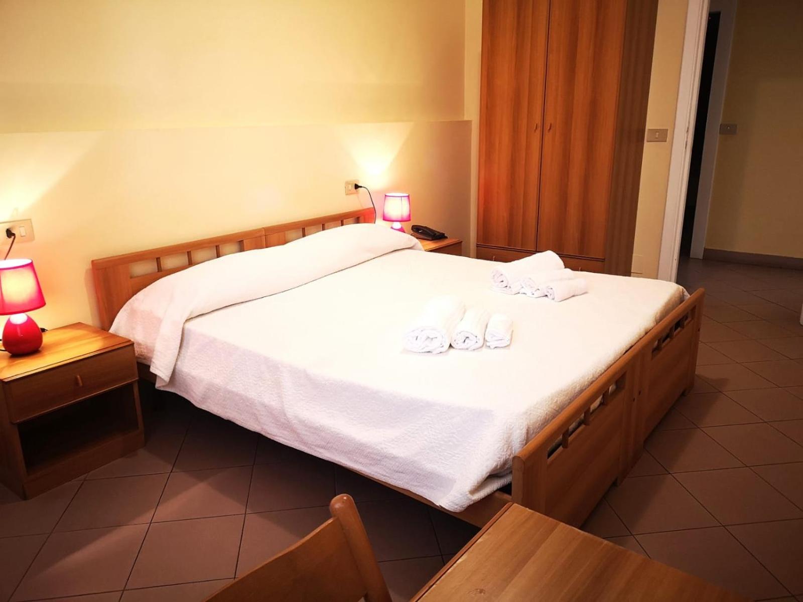 Economy Double Room - Photo 4