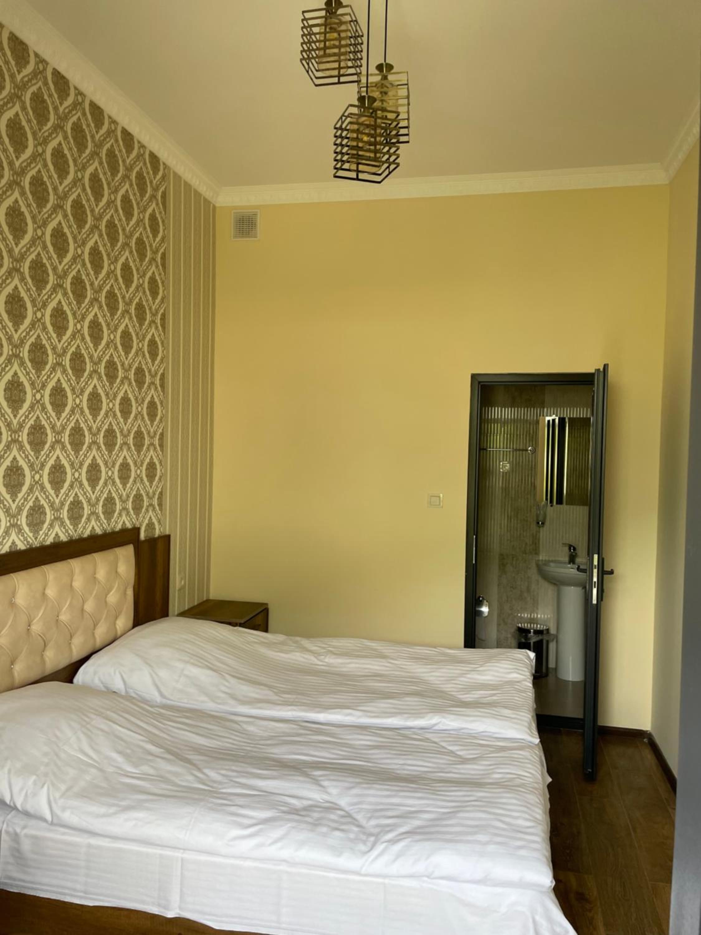 Standard Double or Twin Room photo 1