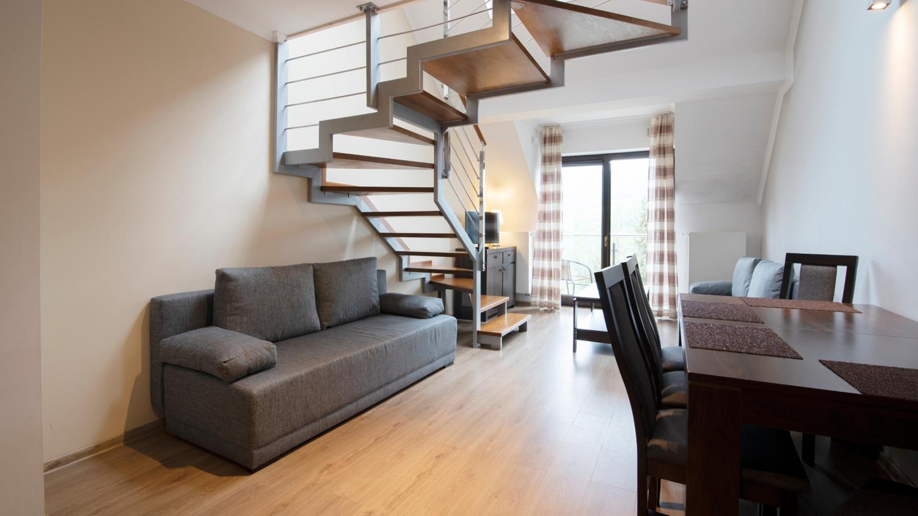 Apartment with Balcony photo 1