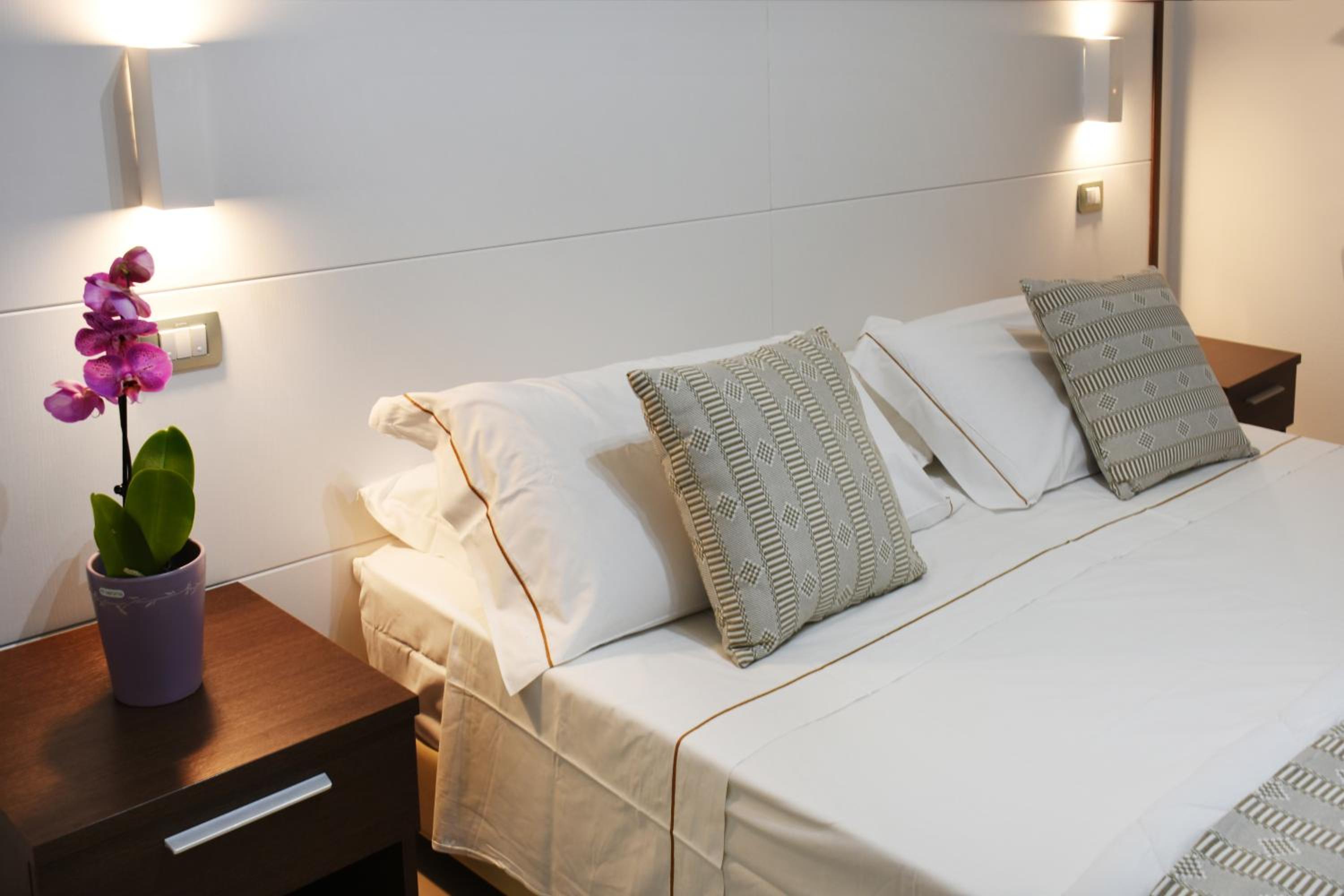 Superior Double or Twin Room photo 2
