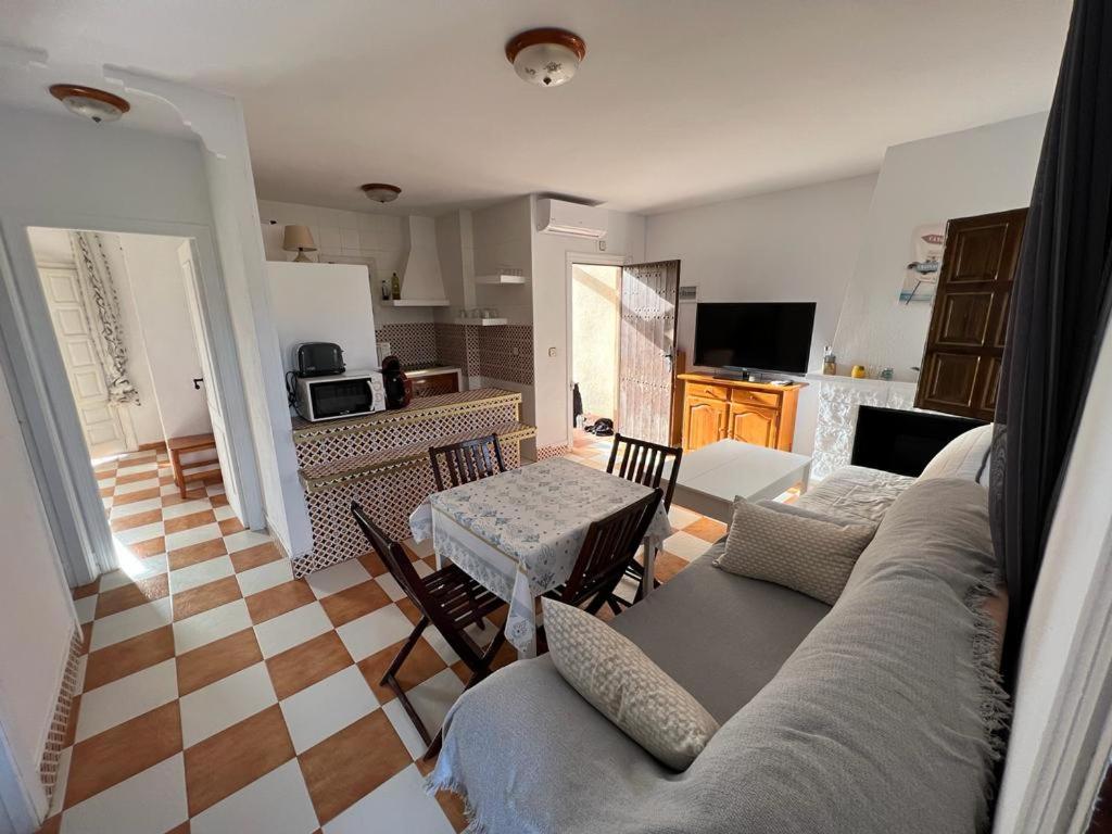 Apartment With Garden View photo 3
