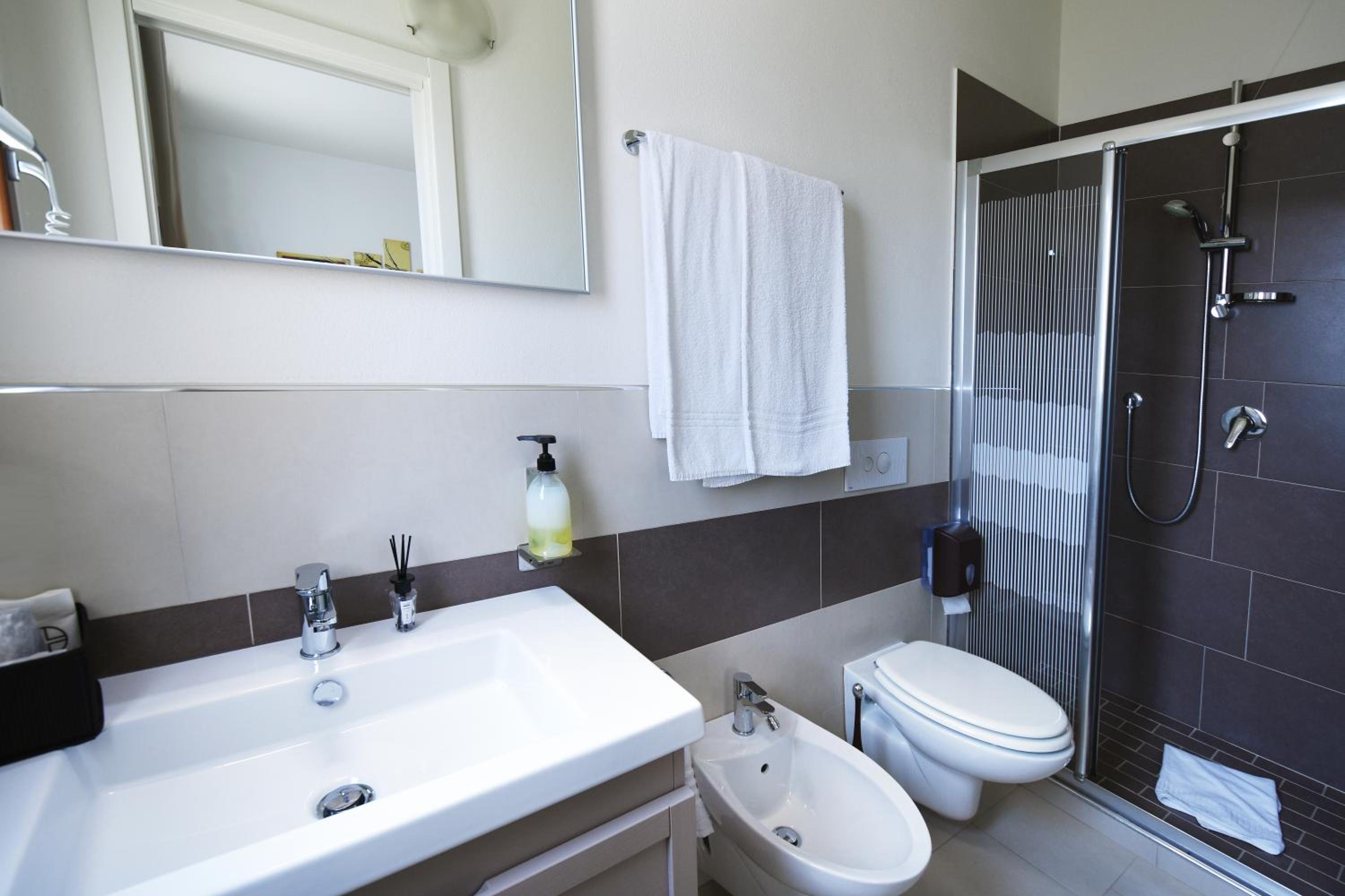 Superior Triple Room photo 2