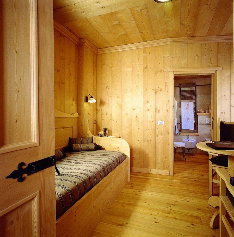Suite - Photo 11