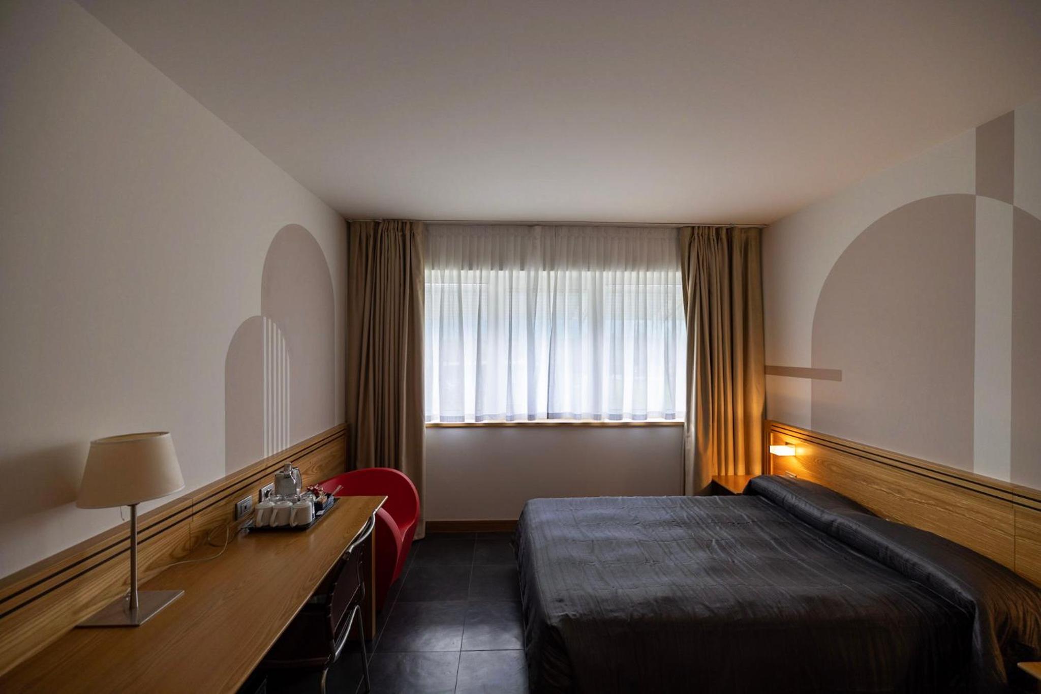 Classic Triple Room - Photo 11