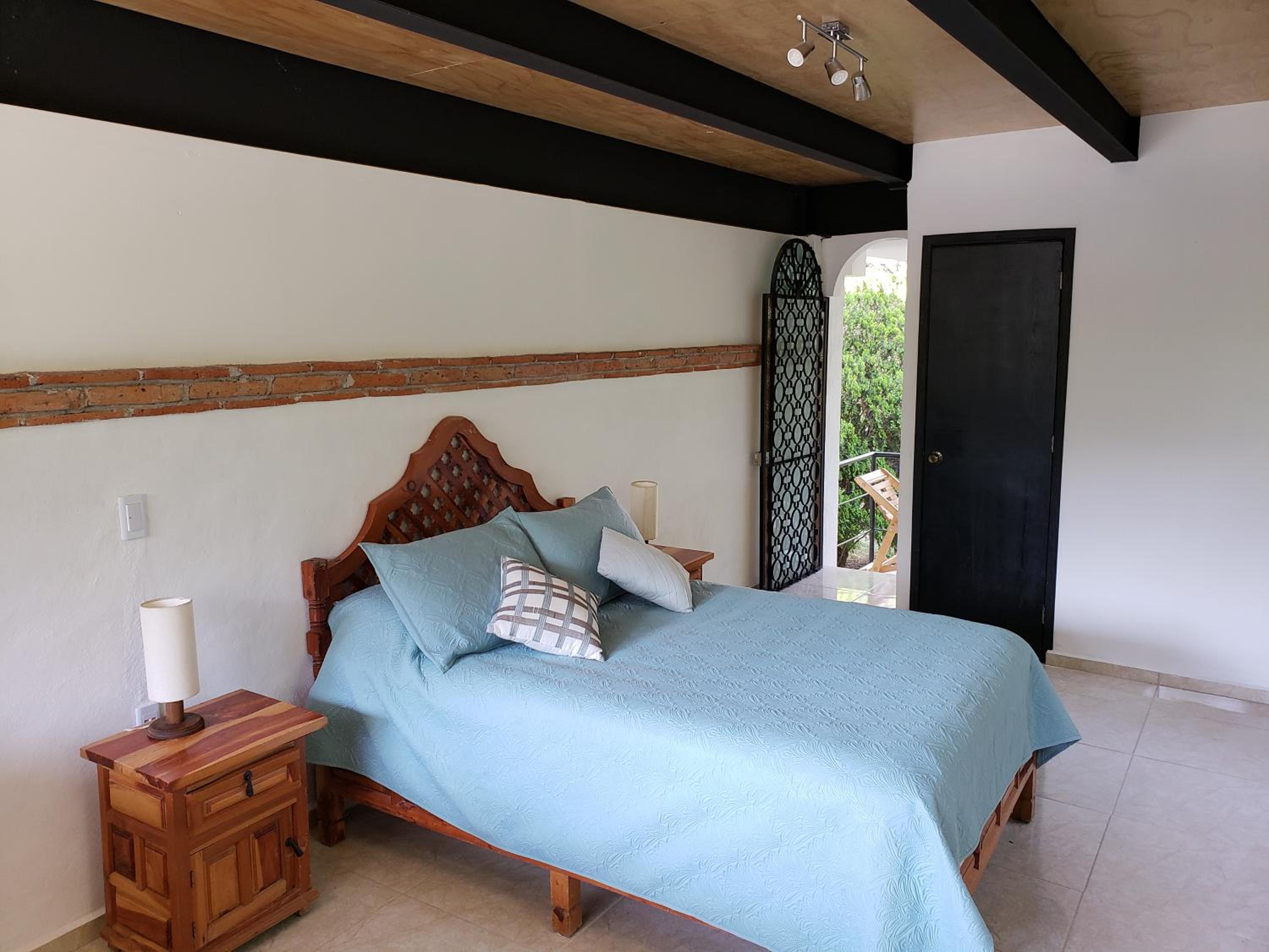 One-Bedroom Apartment - Photo 9