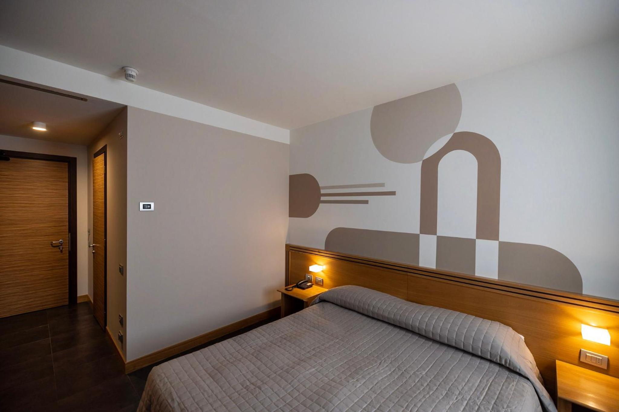Double Room - Photo 5