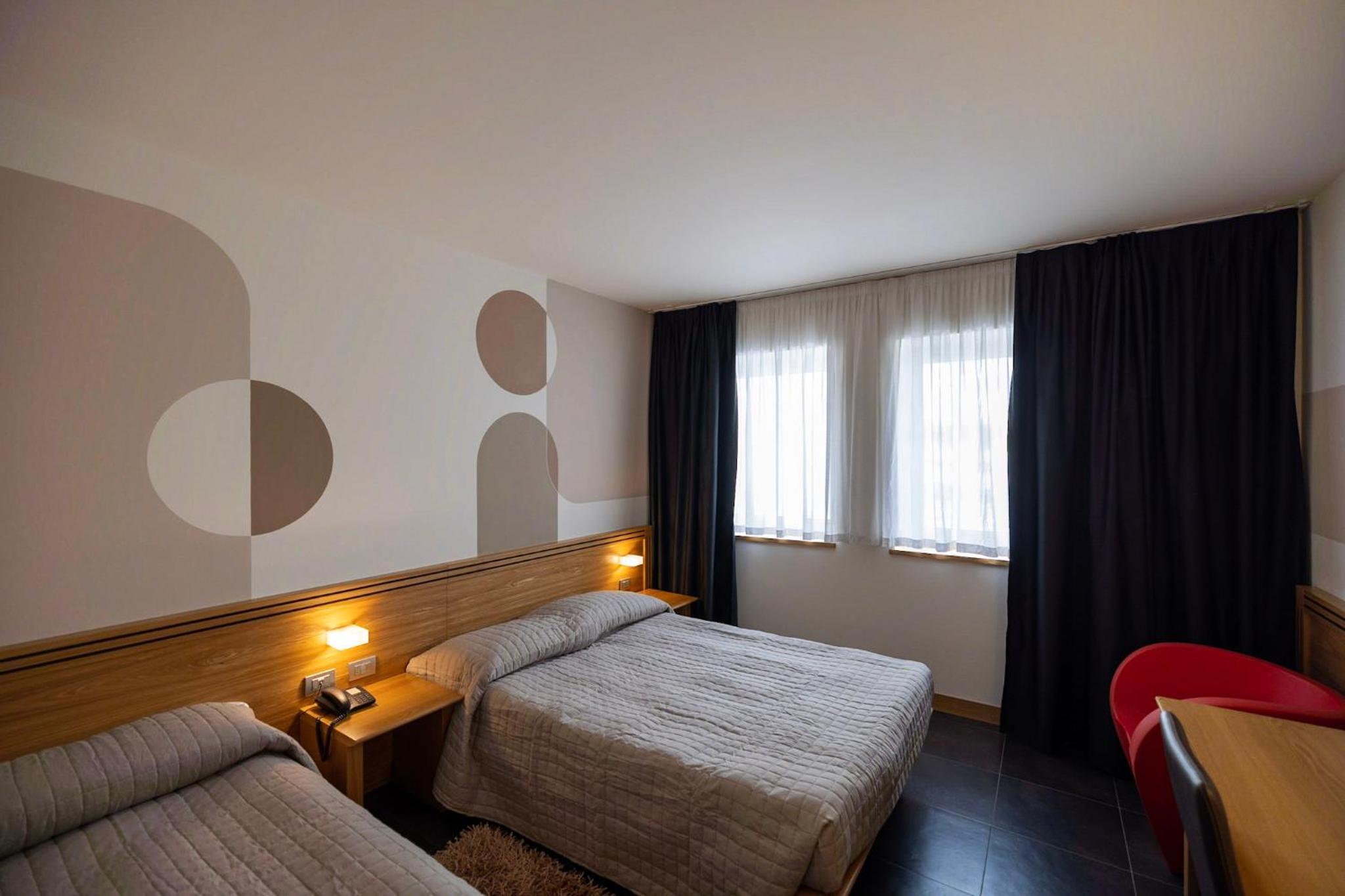 Classic Triple Room - Photo 25