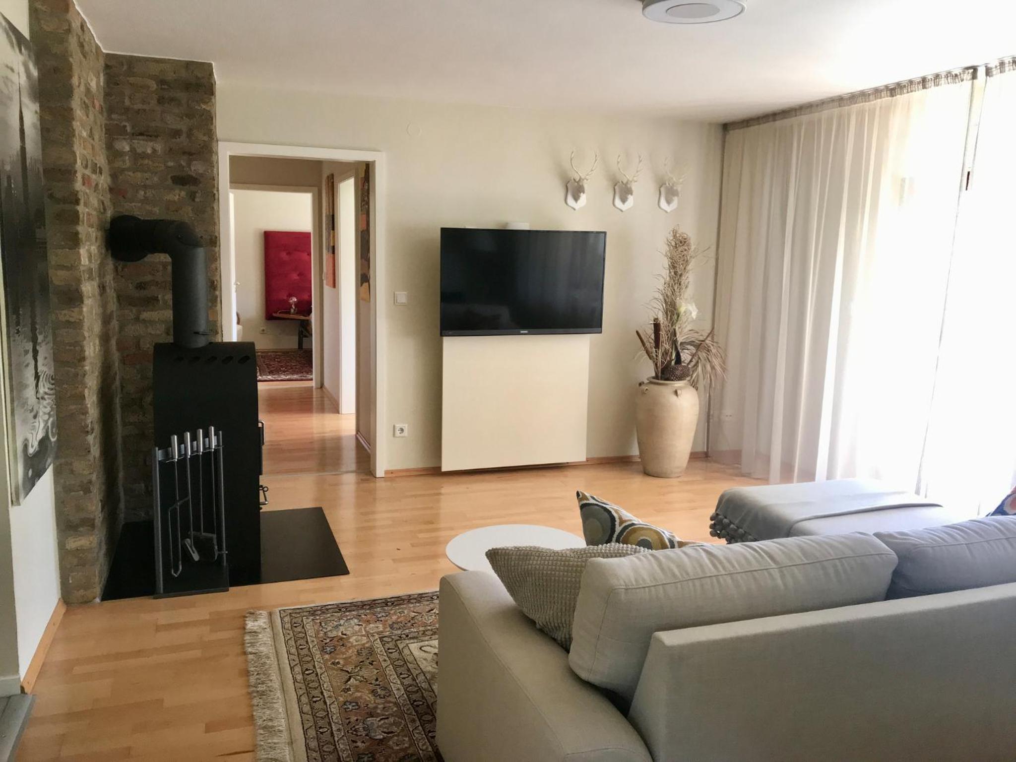 Apartment photo 1
