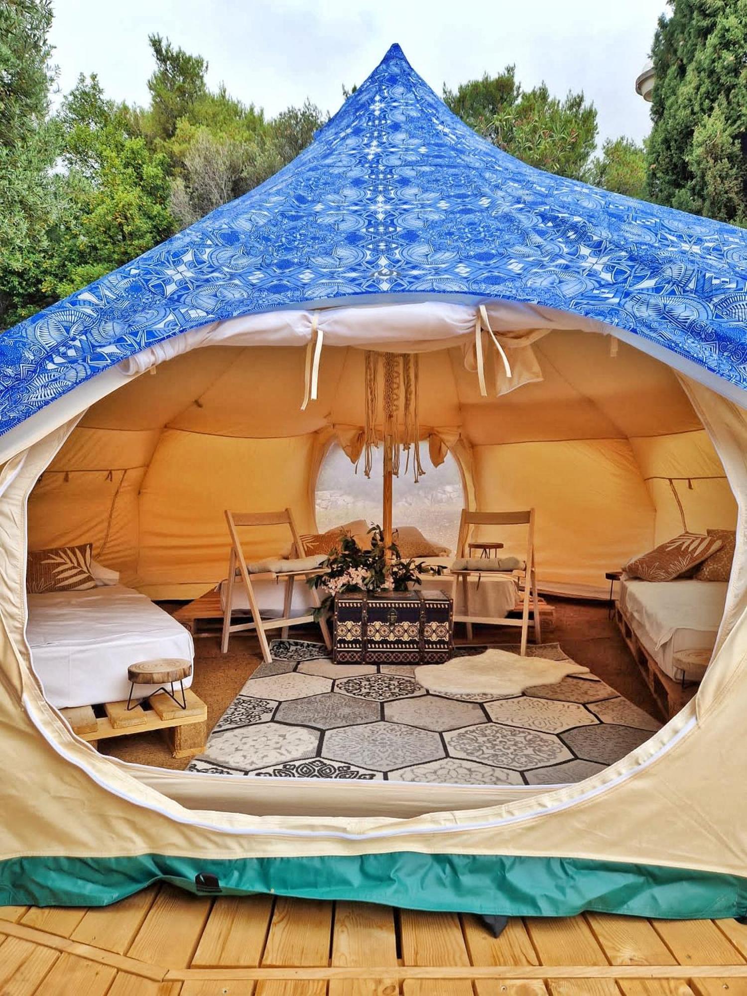 Tent - Photo 1