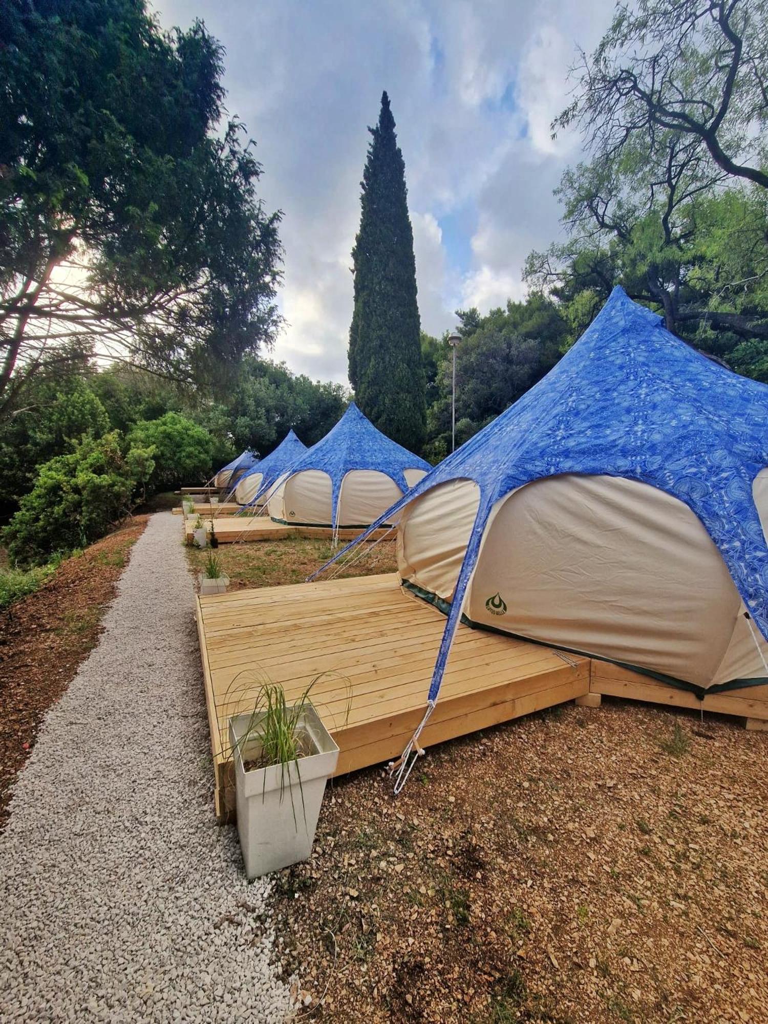 Tent - Photo 3