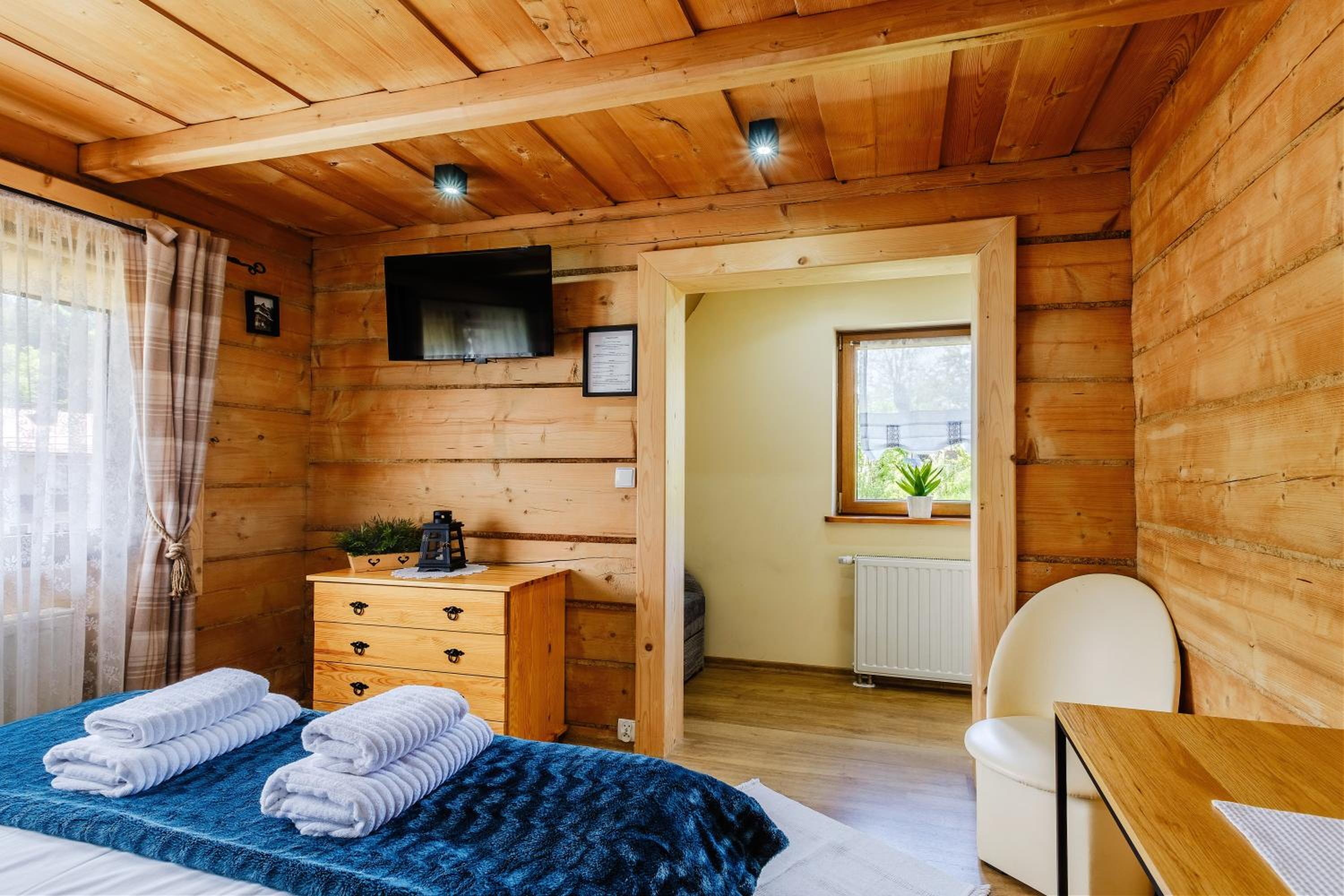 Double Room with Extra Bed photo 2