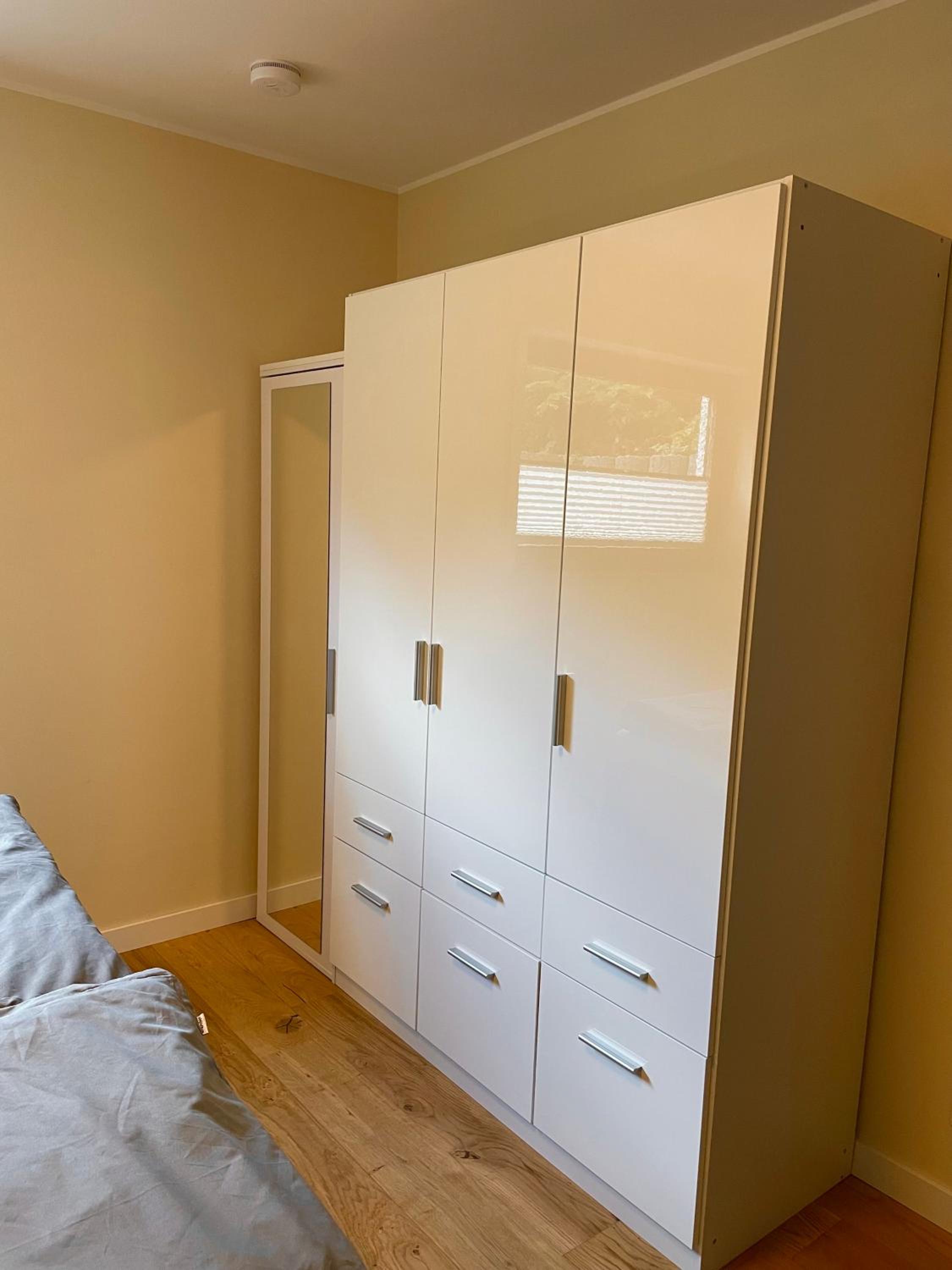 One-Bedroom Apartment - Photo 25