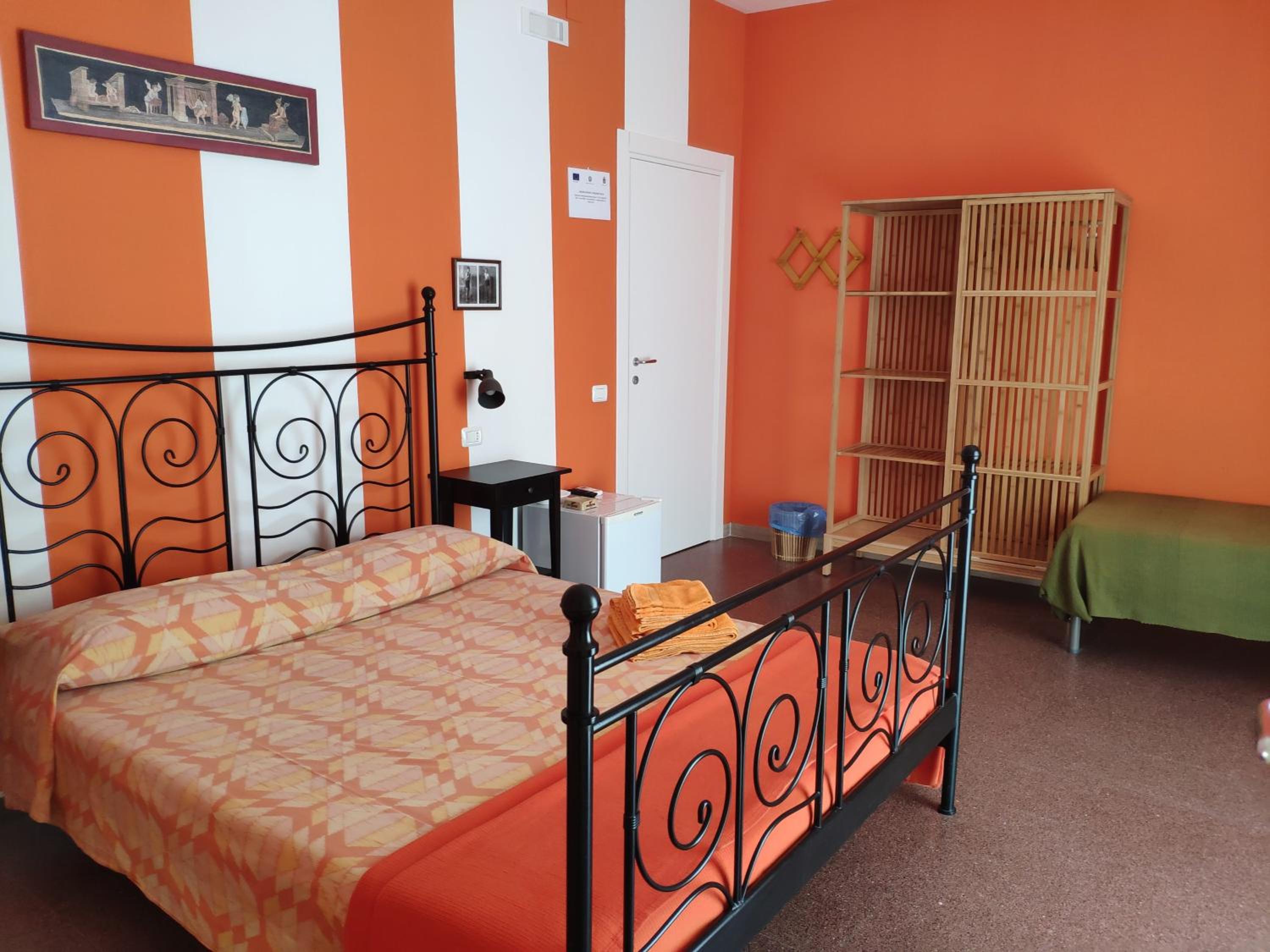 Triple Room - Photo 7