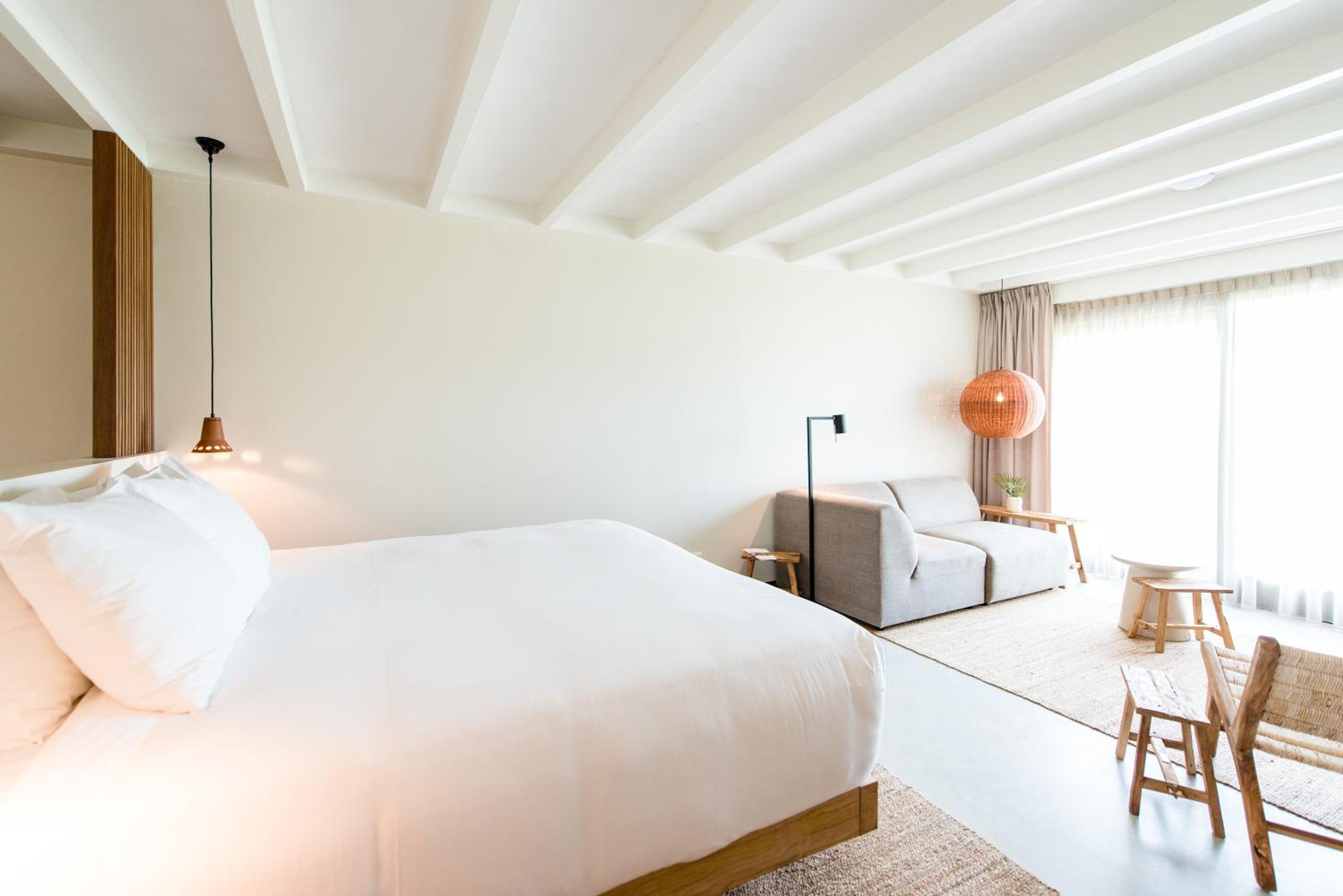 King Suite with Spa Bath Groundfloor