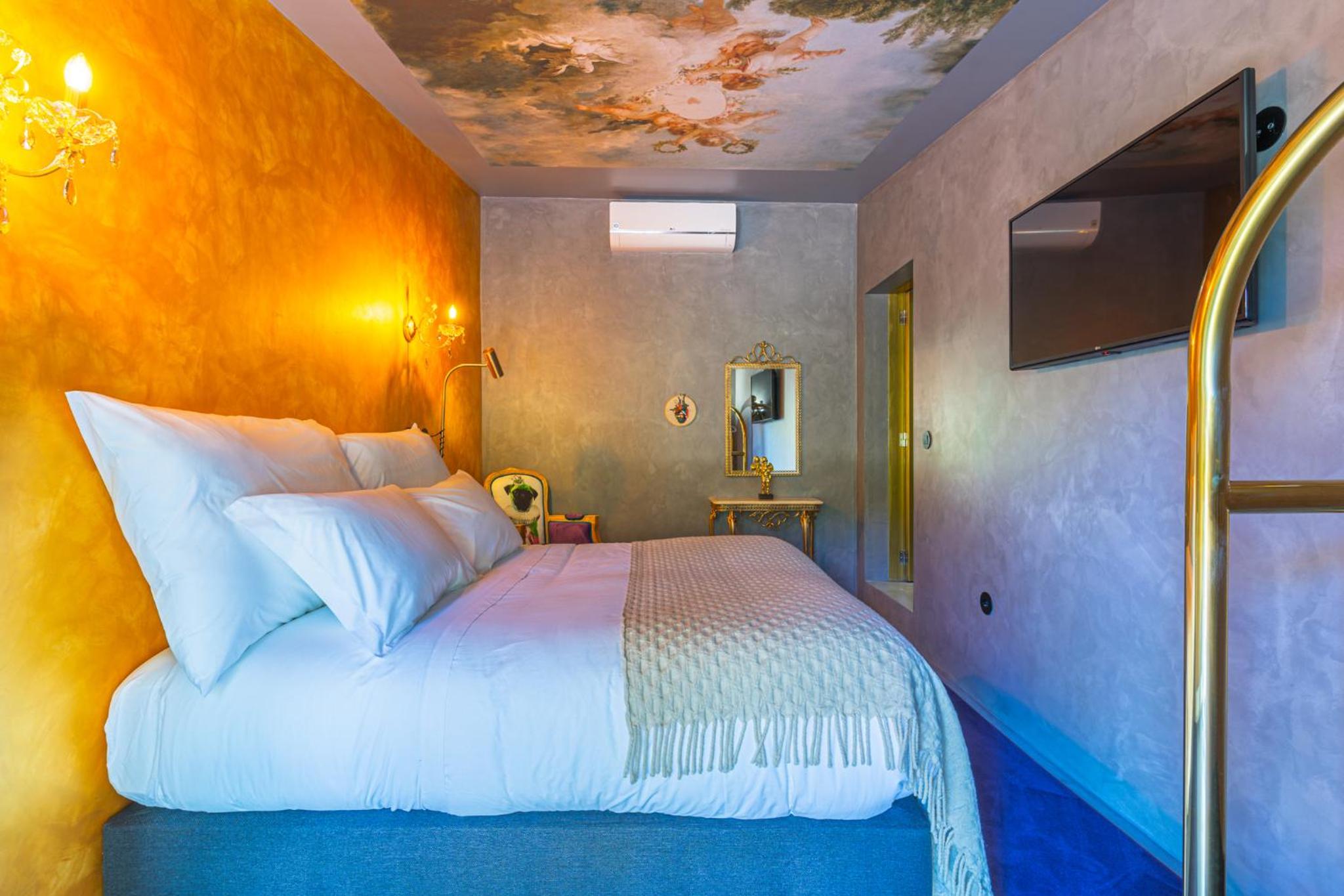 Deluxe Double or Twin Room with Mountain View photo 3