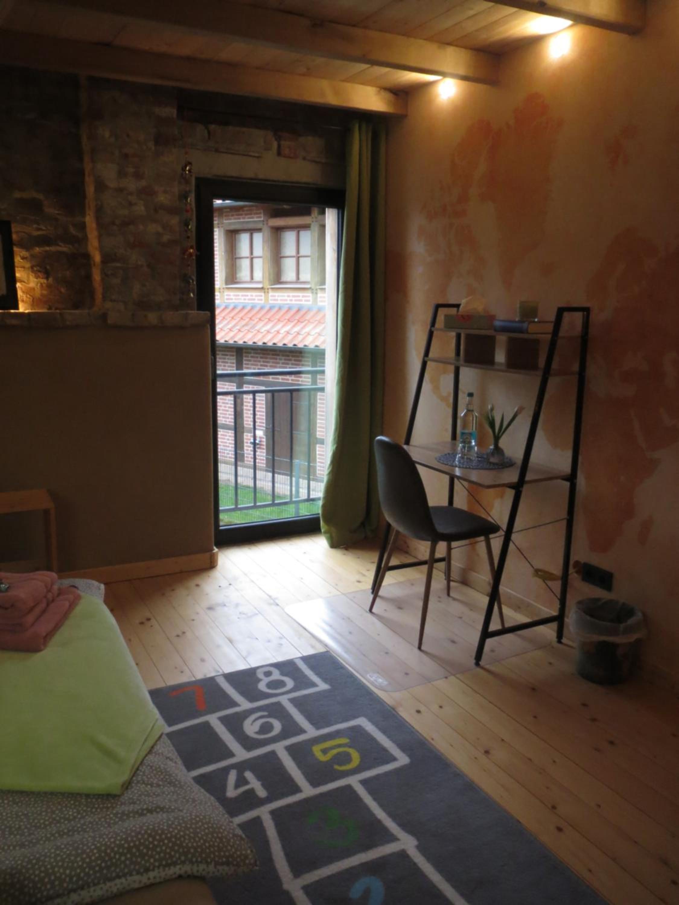 Single Room photo 2