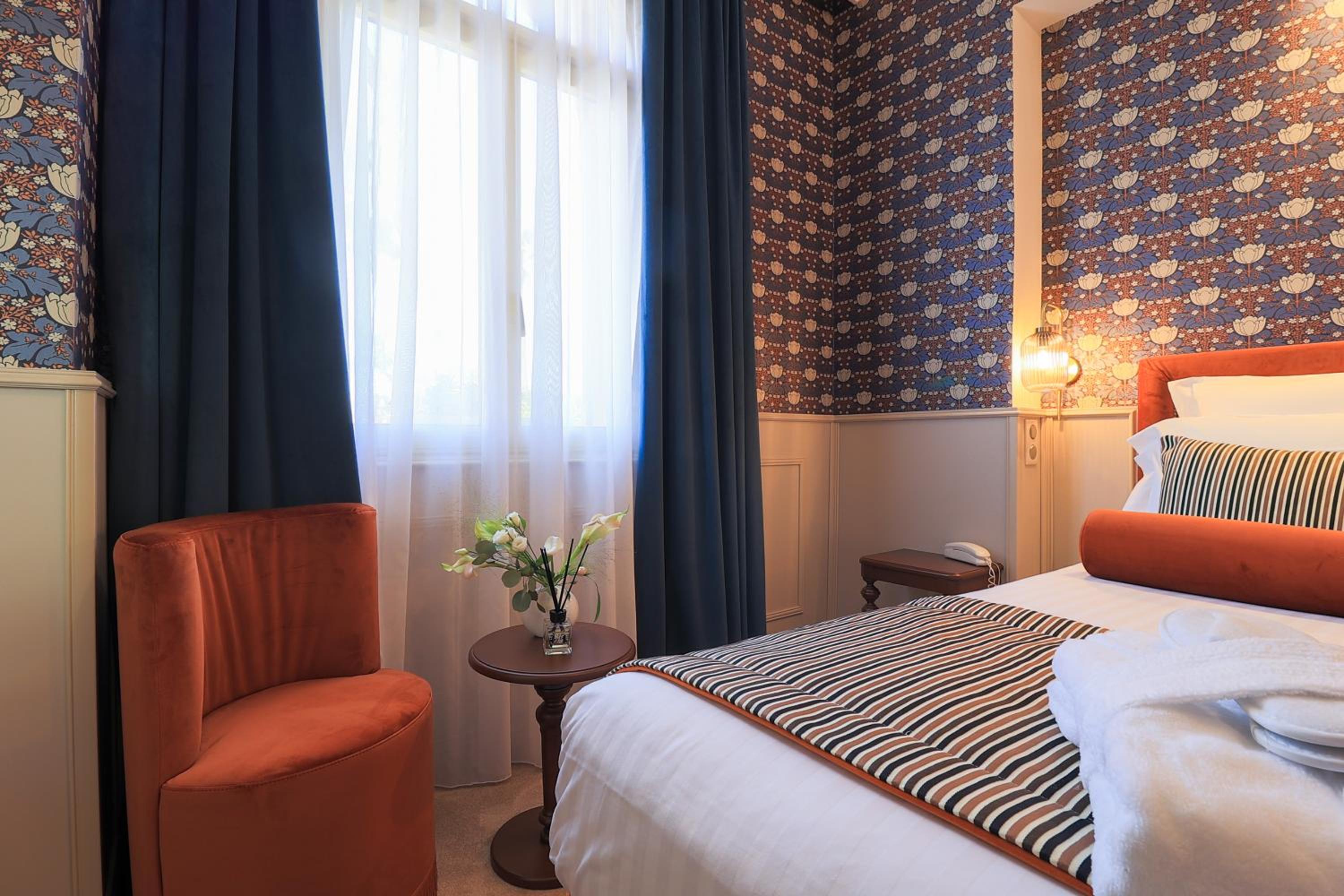 Standard Double Room - Photo 6